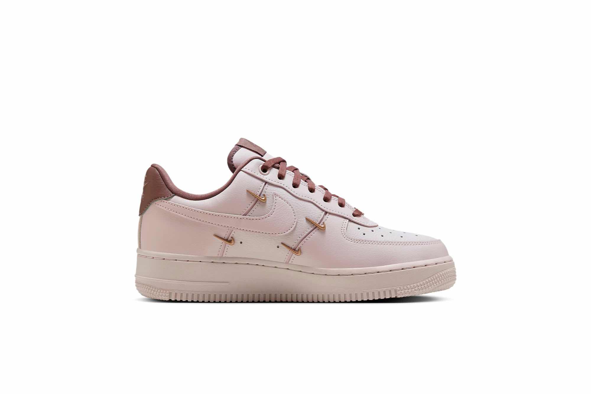 Nike Air Force 1 Low LX ‘Pink Russett’ HF0735-001