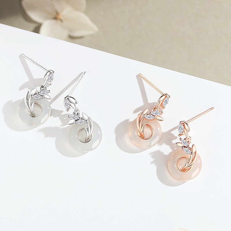 Original wheat-ear-shaped peace pendant earrings, made of pure silver, with a retro and modern Chinese style, featuring chalcedony pendants, elegant and stylish, perfect as a gift