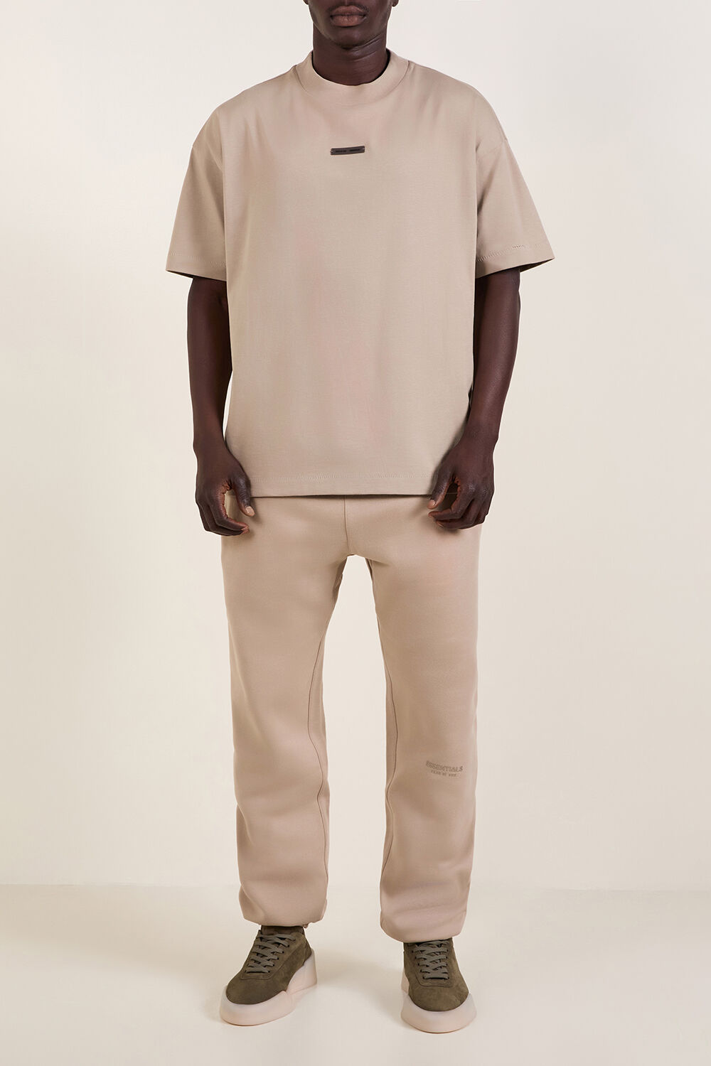 FEAR OF GOD ESSENTIALS מכנסי ג'וג