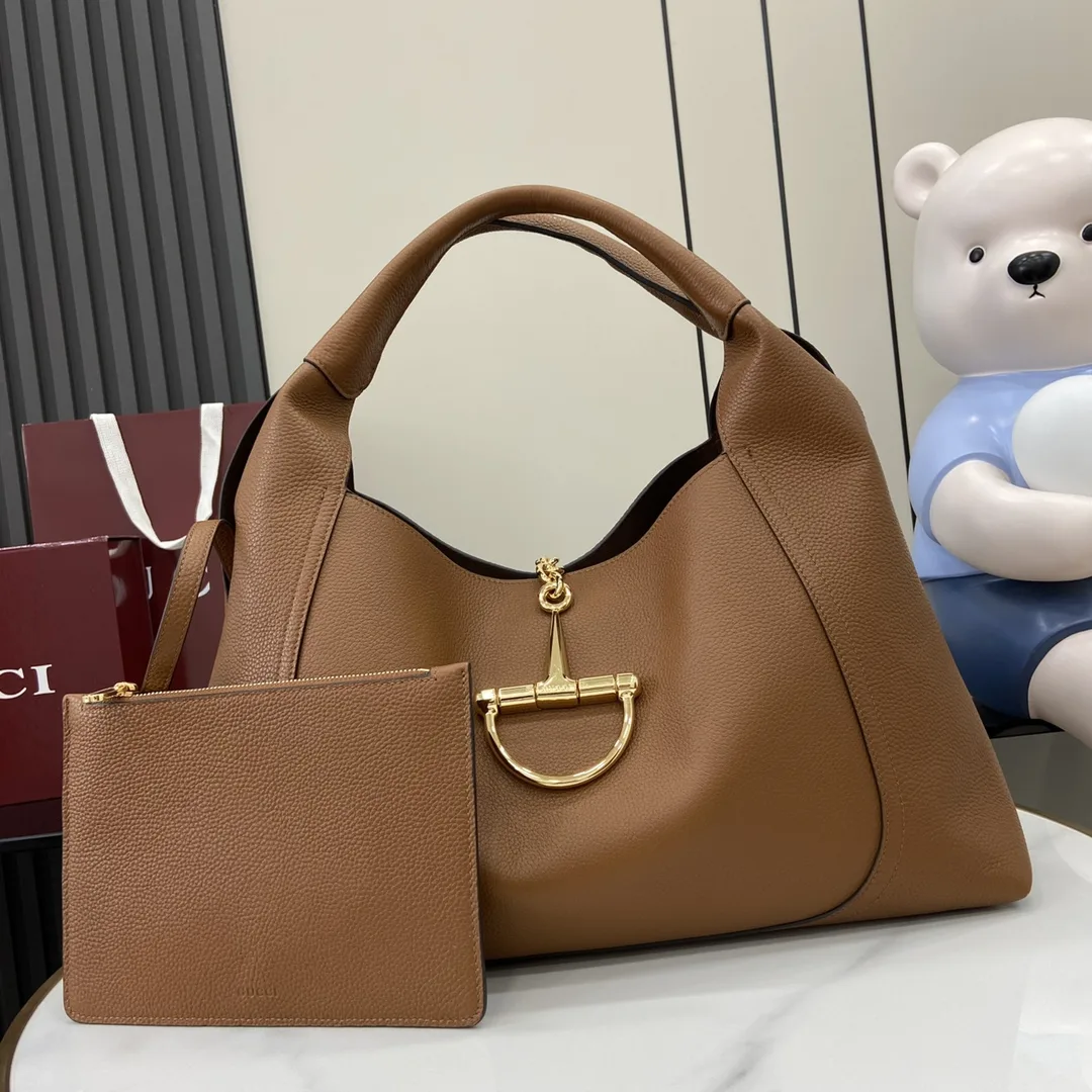 Gucci Grained Leather Shoulder Bag product photo from LabelPicks