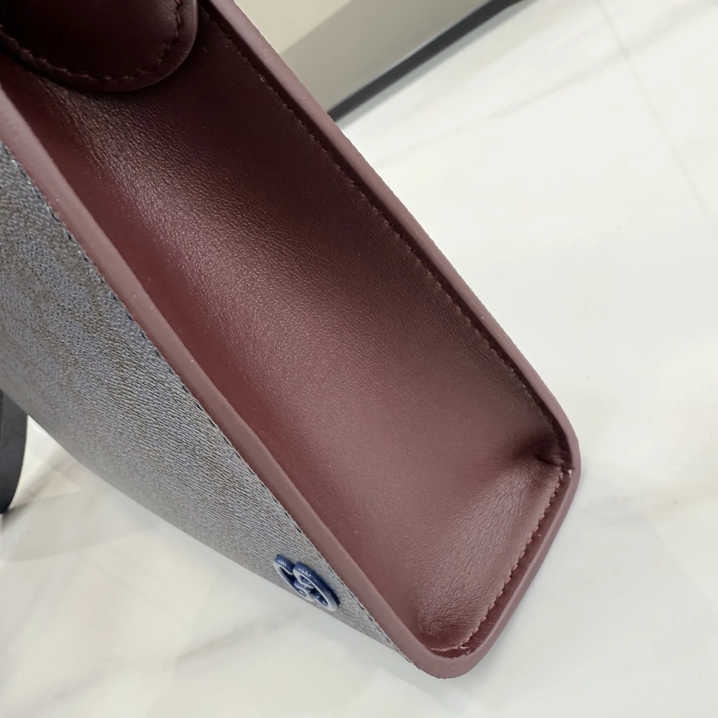 Gucci Evening Clutch product photo from LabelPicks