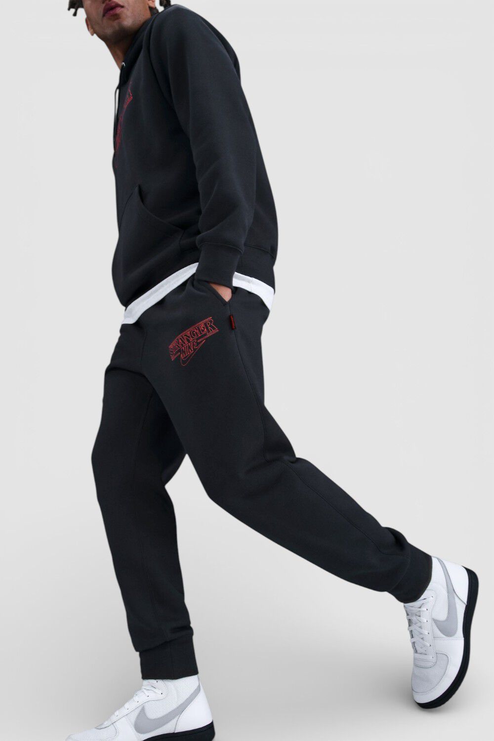 NIKE מכנסי ג'וגר נייקי X דברים מוזרים