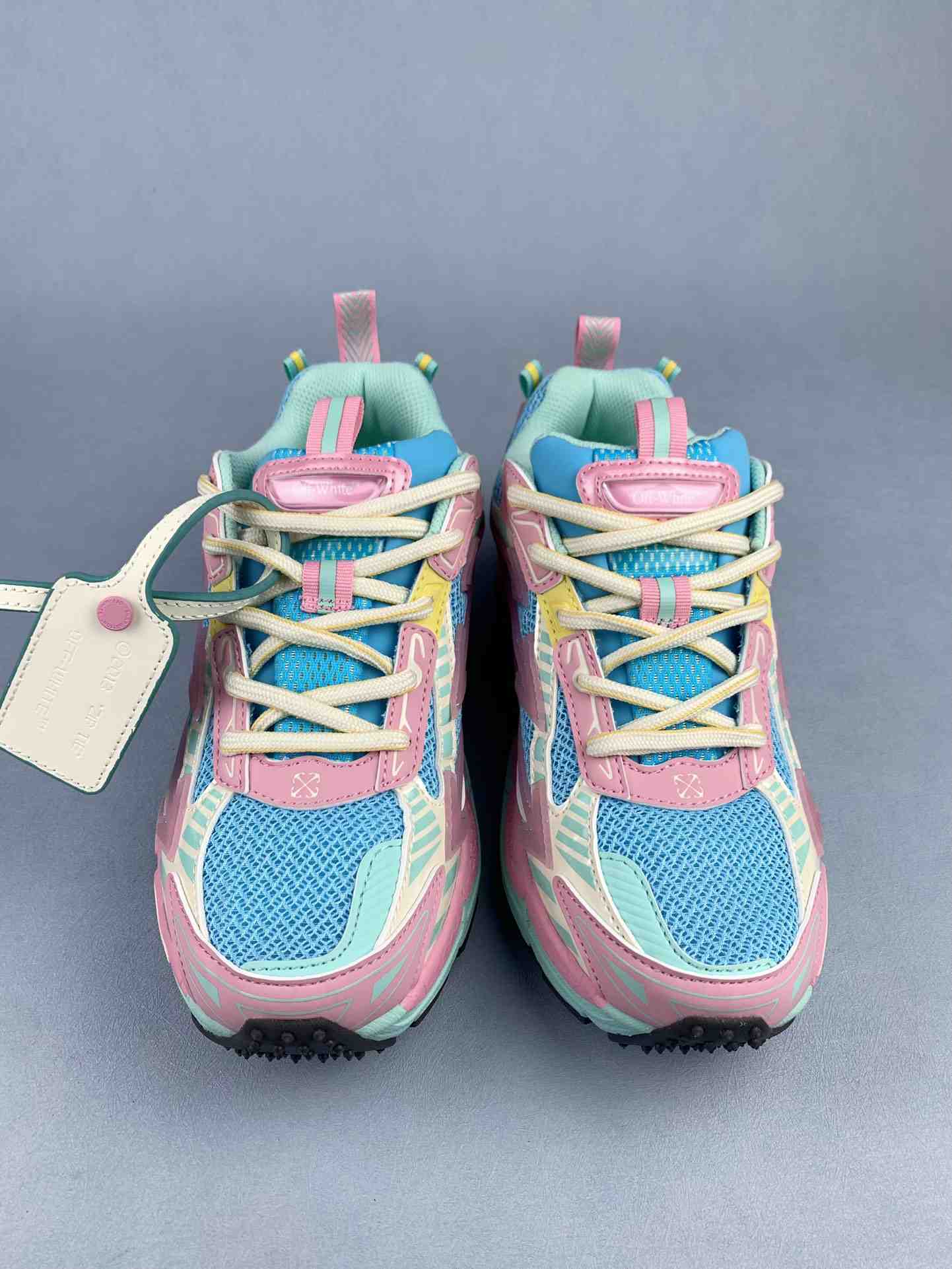 Be Right Back Sneakers