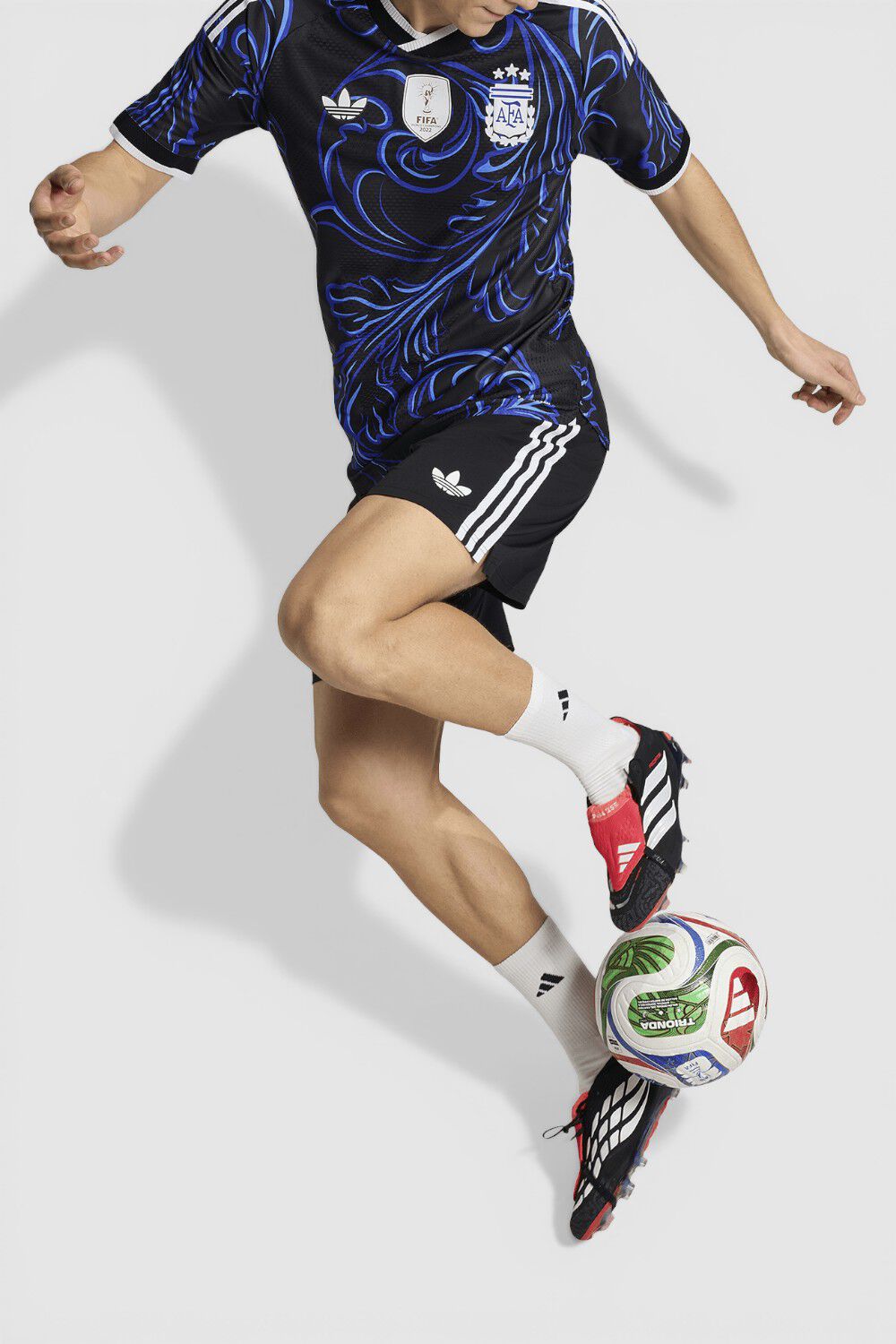 ADIDAS ORIGINALS חולצת כדורגל
