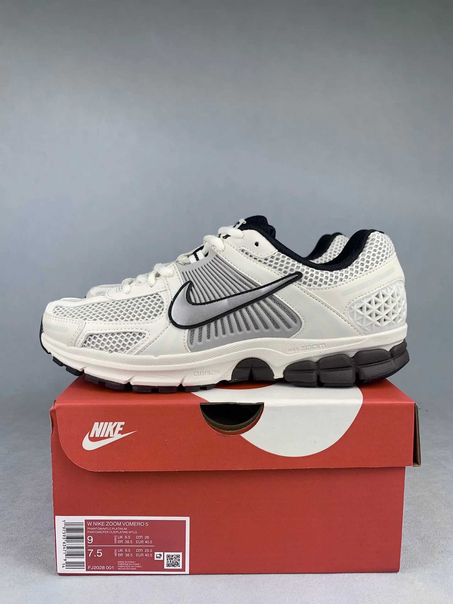 Nike Zoom Vomero 5 Shoes product photo from LabelPicks