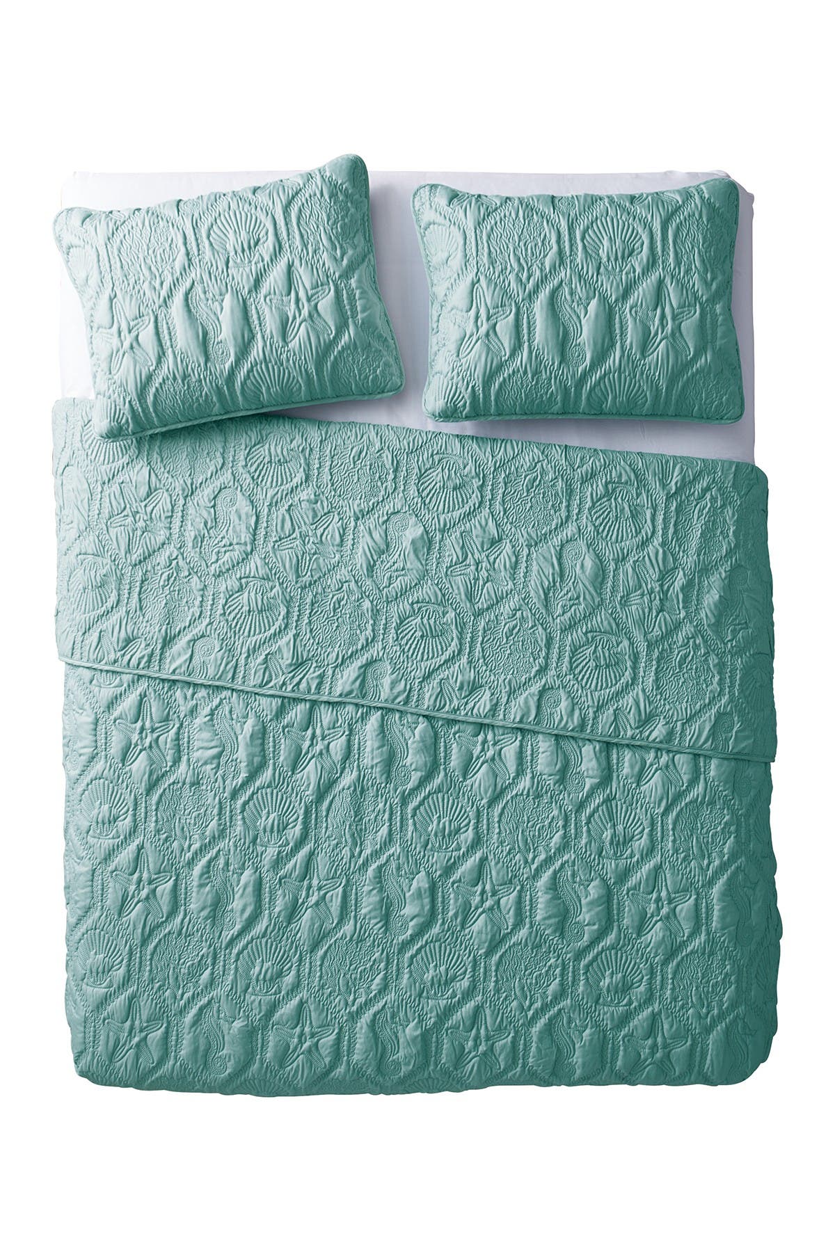 VCNY HOME Shore Embossed Quilt Set - Queen