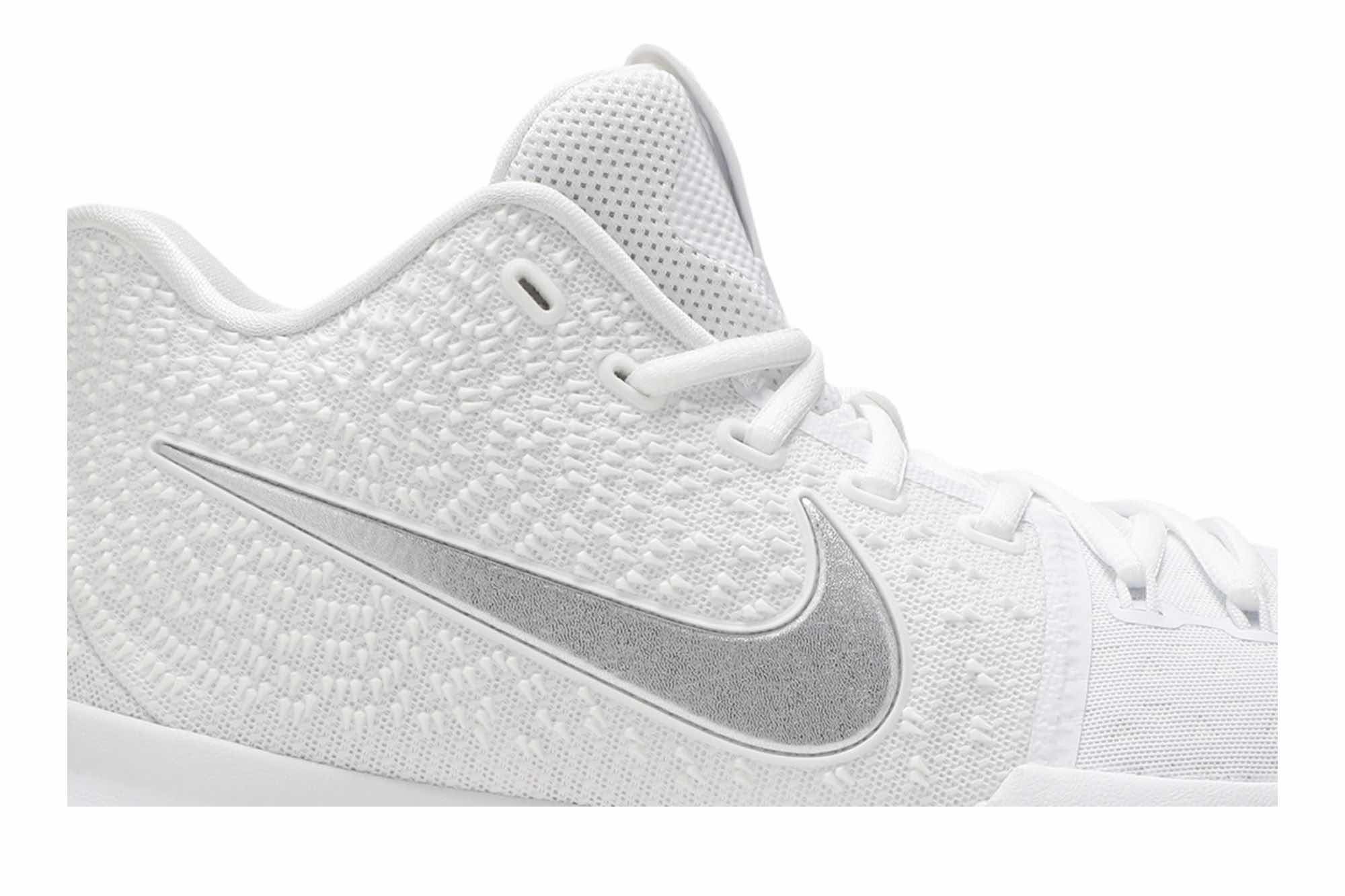 Nike Kyrie 3 ‘White Chrome’ 852395-103