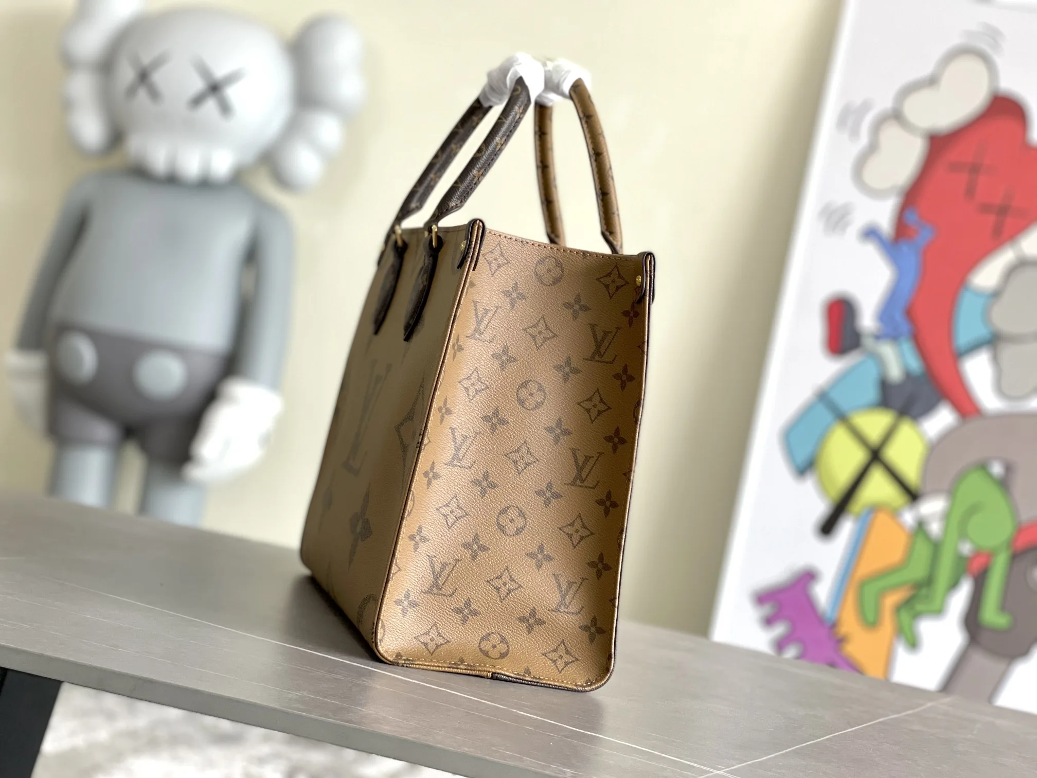 Louis Vuitton Onthego Tote Bag product photo from LabelPicks