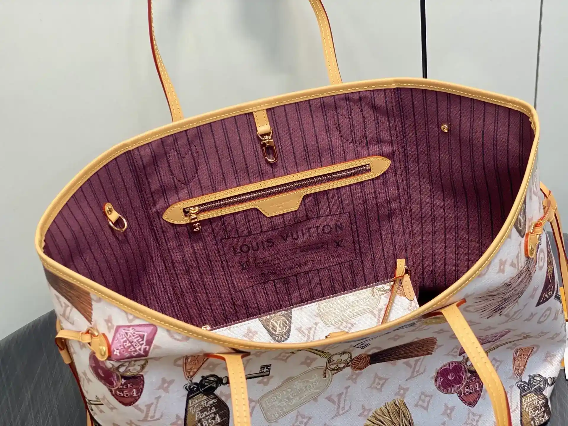 Louis Vuitton Monogram Canvas Neverfull Tote Bag product photo from LabelPicks