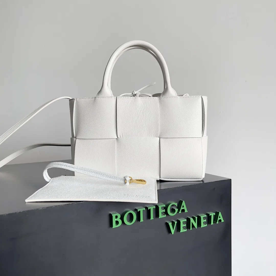 Bottega Veneta Grained Leather Tote Bag product photo from LabelPicks