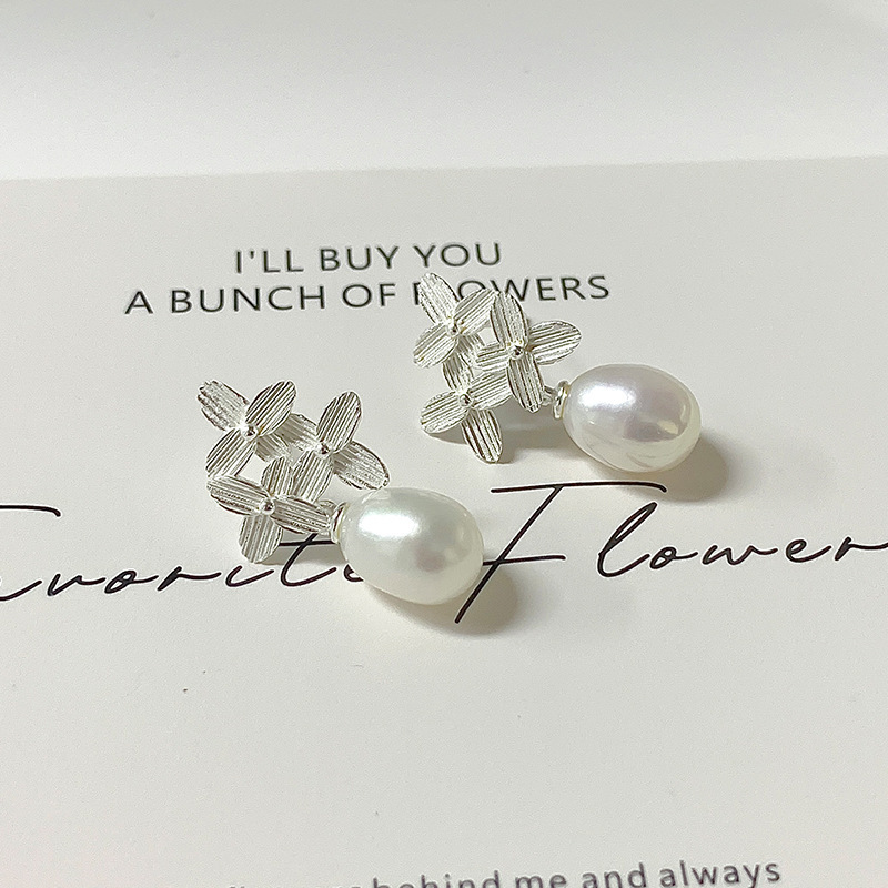 Floral Pearl Earrings 925 Sterling Silver Summer Fresh Four-Leaf Flower Sweet Zircon Elegant Earrings Holiday Gift