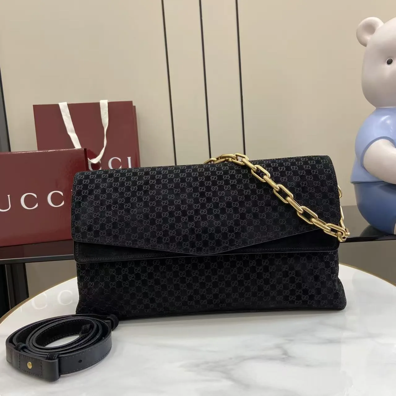 Gucci GG Supreme Canvas Shoulder Bag product photo from LabelPicks