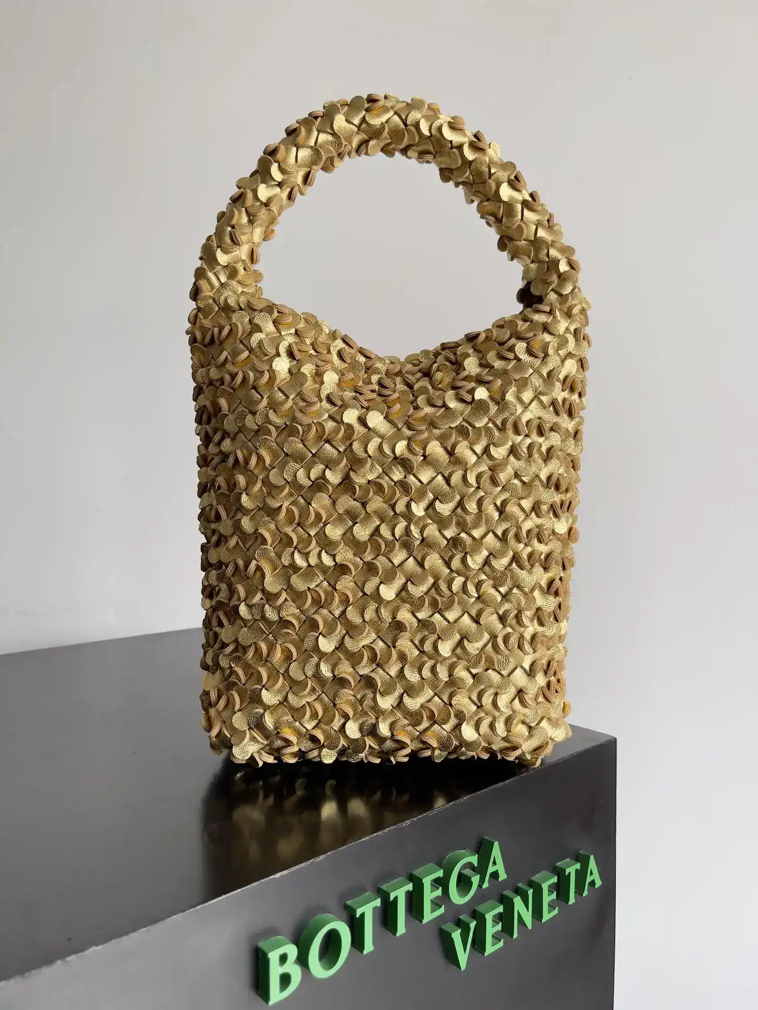 Bottega Veneta Cabat Intrecciato Woven Leather Bucket Bag product photo from LabelPicks