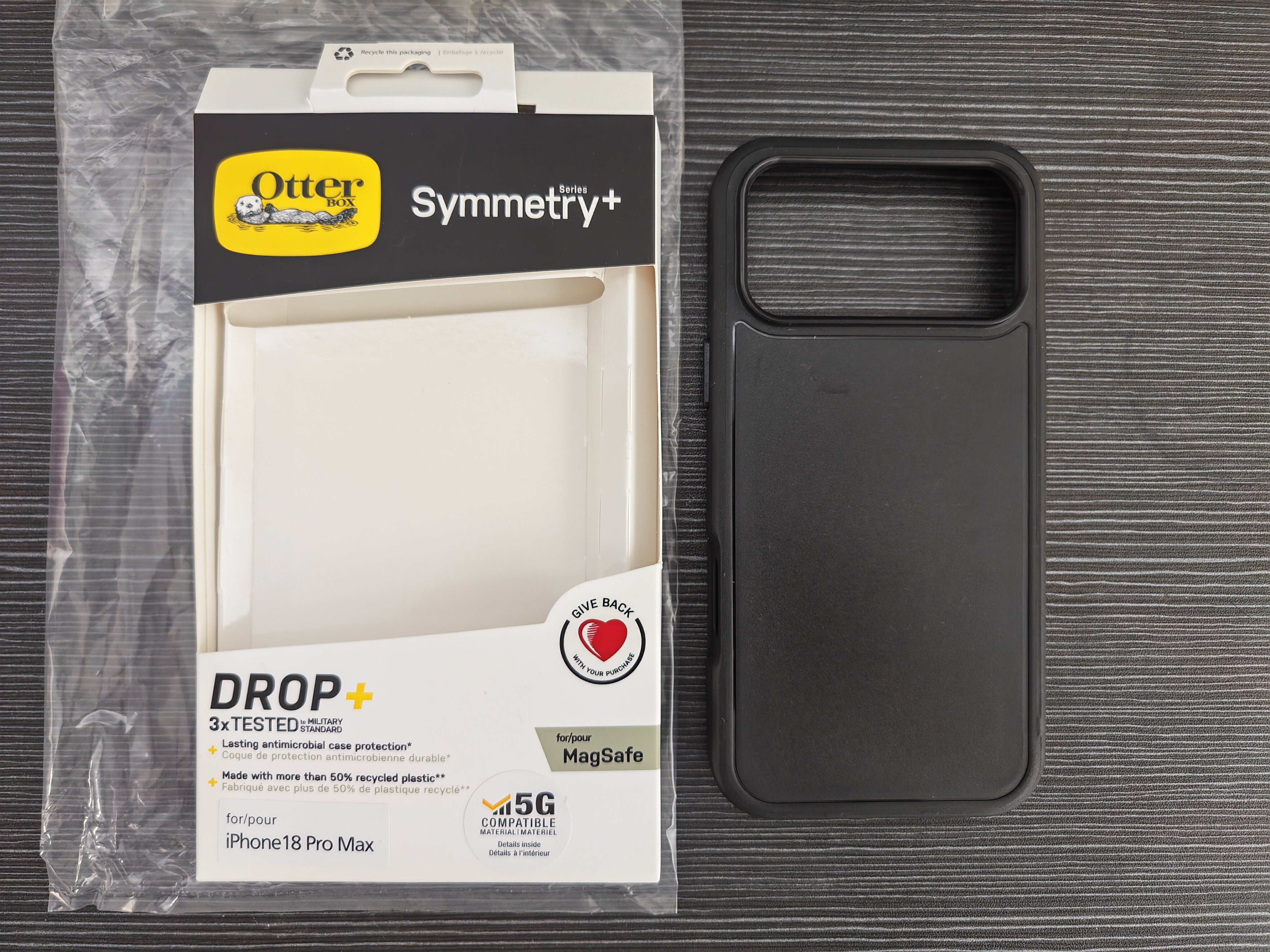 iPhone 18 Pro Max / 18Pro Max Black Magsafe otterbox Symmetry Case (0923) - GreshamTech
