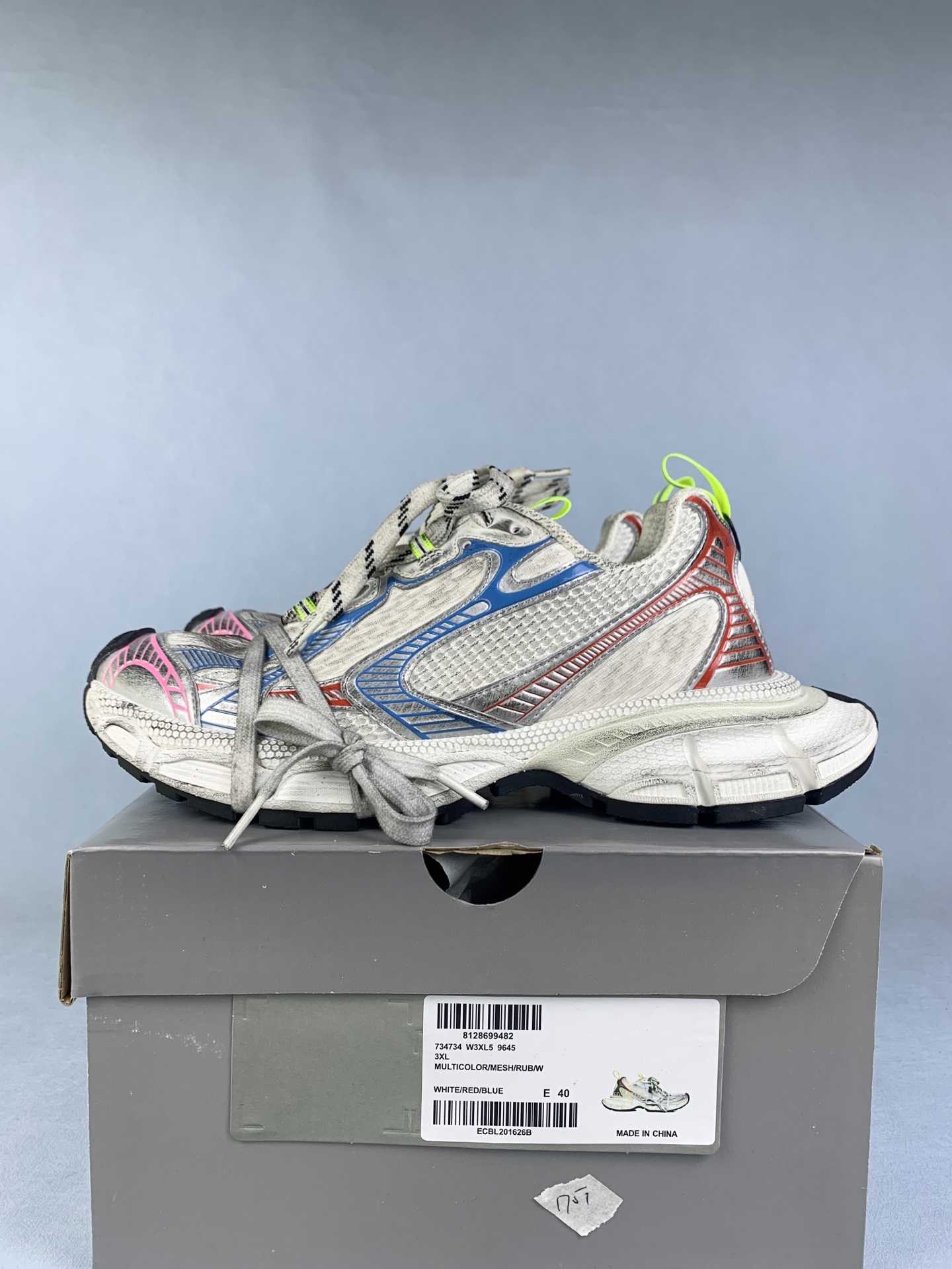 3XL Sneaker in White/Red/Blue