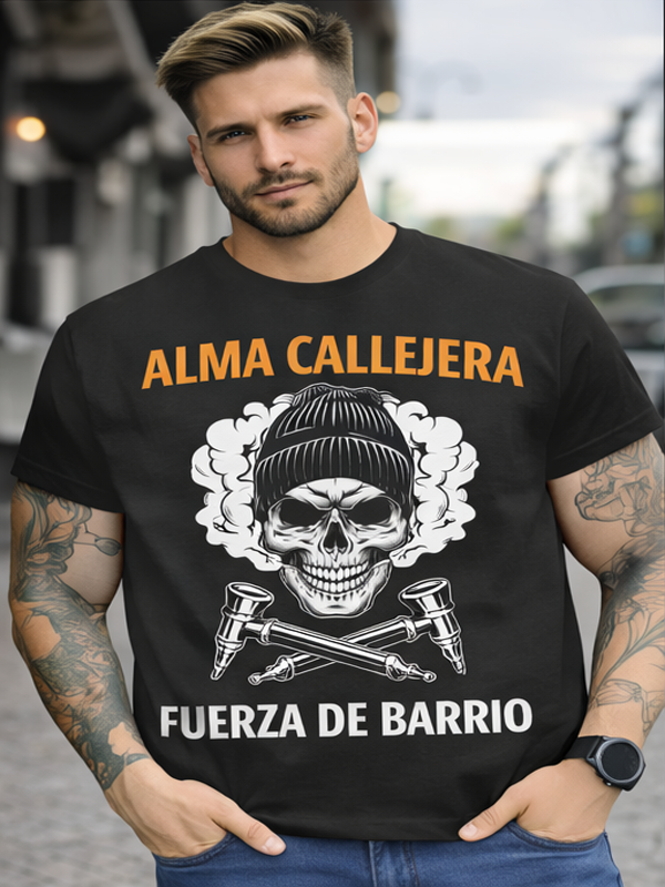 Remera Calavera con Gorro y Bujías | Estilo Urbano Unisex