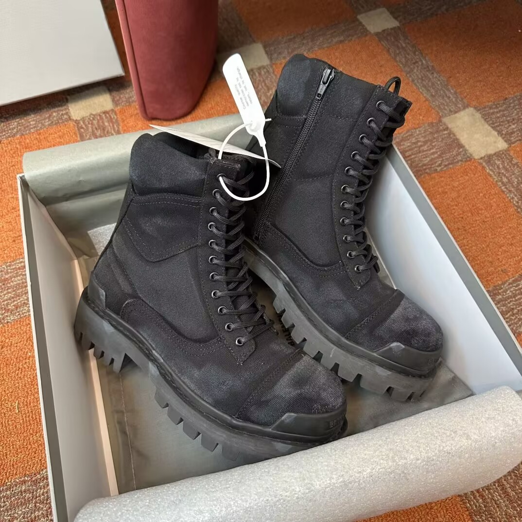 Balenciaga Strike Black