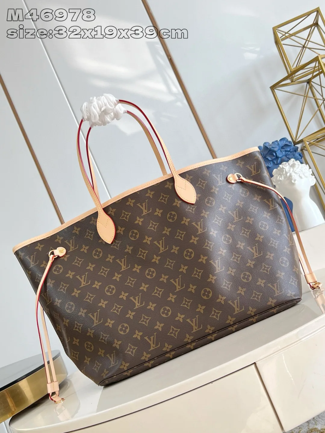 Louis Vuitton Calfskin Neverfull Tote Bag product photo from LabelPicks