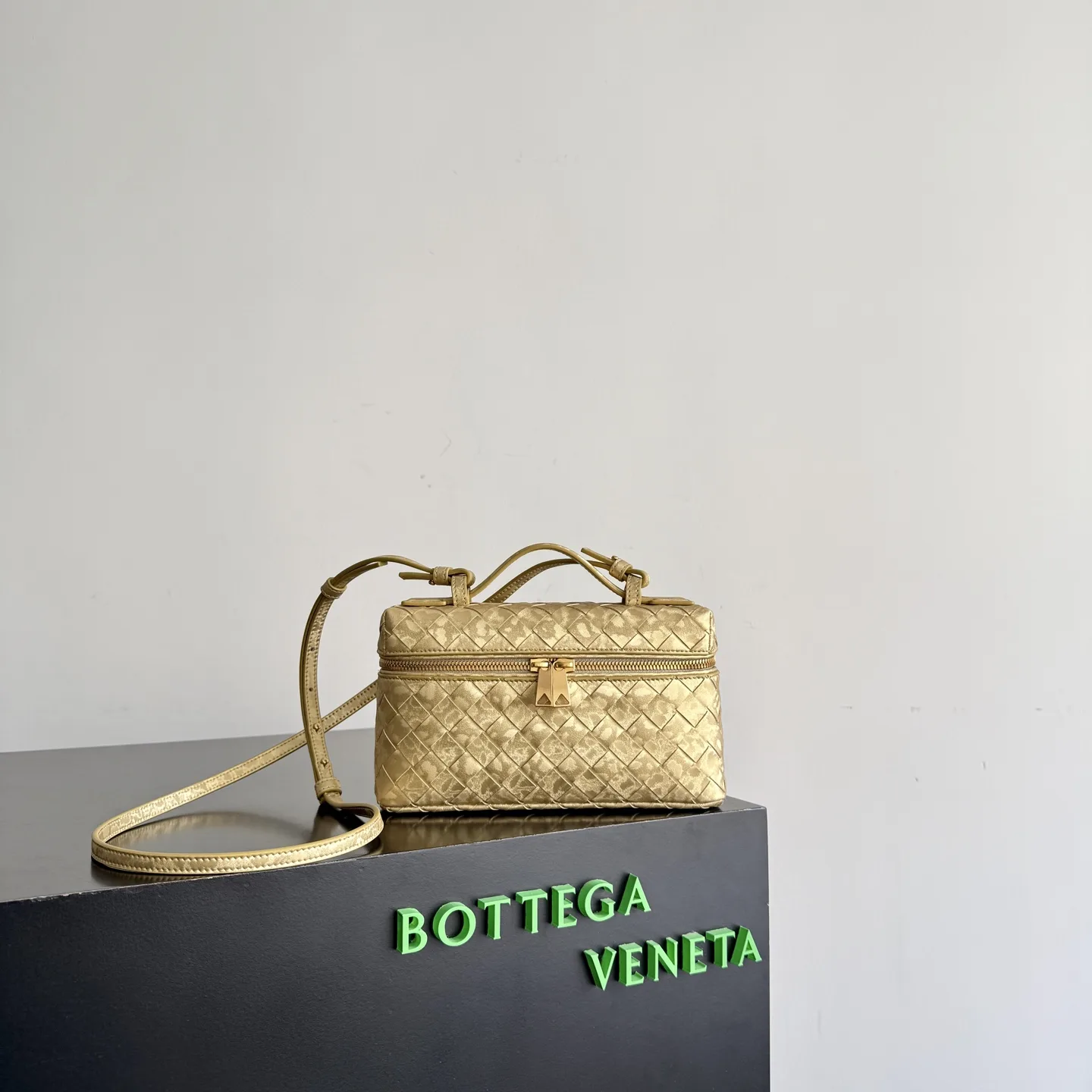 Bottega Veneta Intrecciato Woven Leather Crossbody Bag product photo from LabelPicks