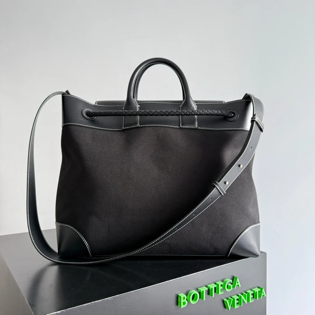 Bottega Veneta Intrecciato Woven Leather Andiamo Tote Bag product photo from LabelPicks