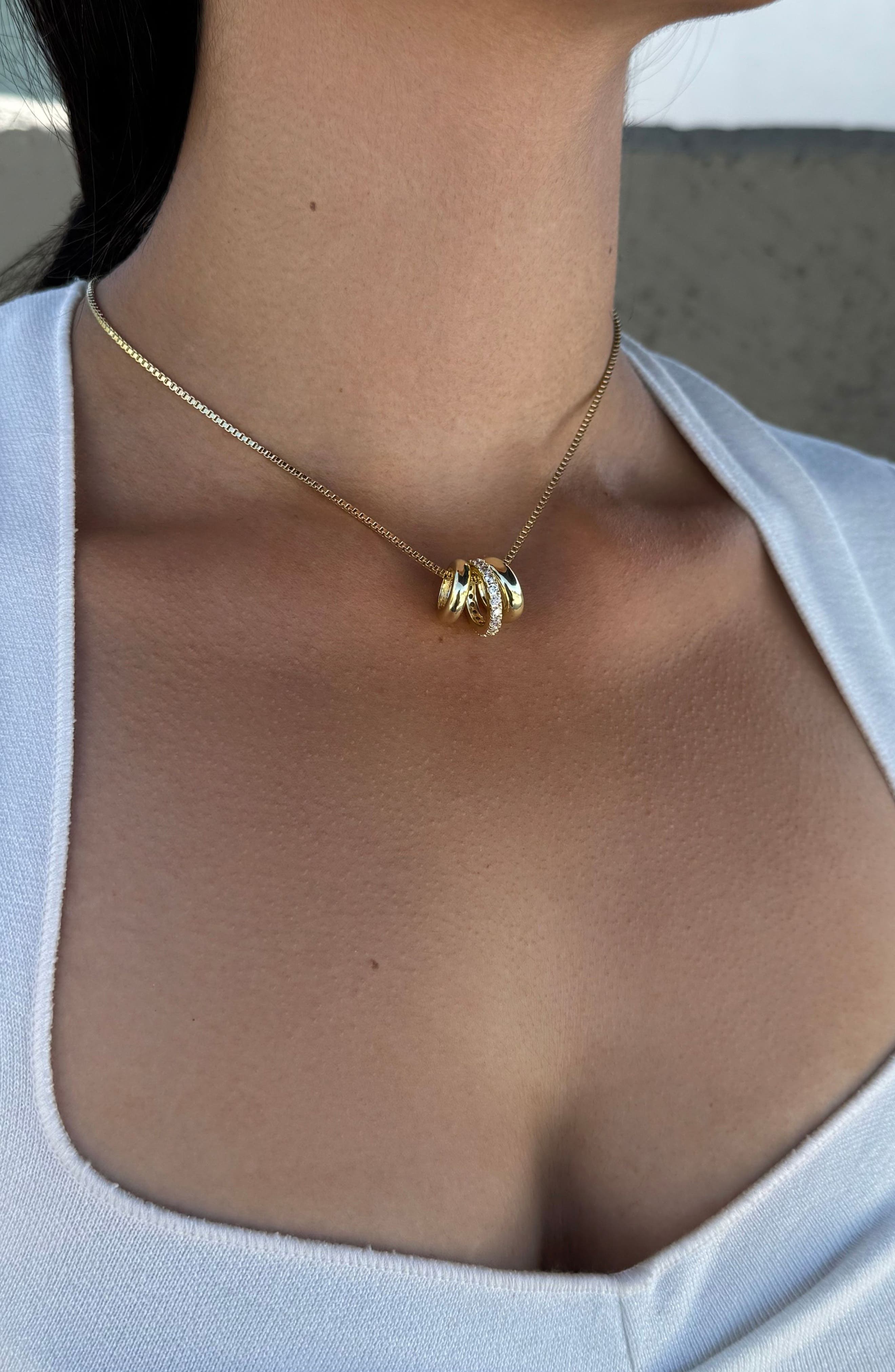 Adornia 3-Ring Necklace
