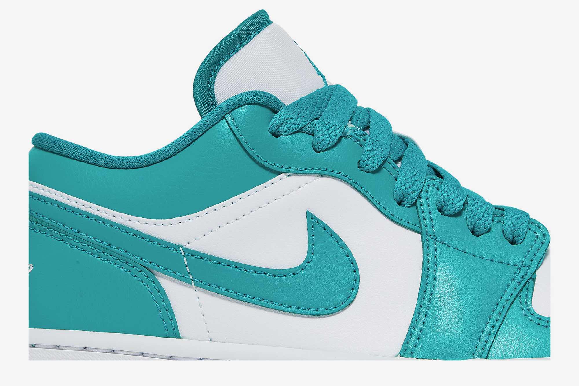 Air Jordan 1 Low ‘New Emerald’ DC0774-132