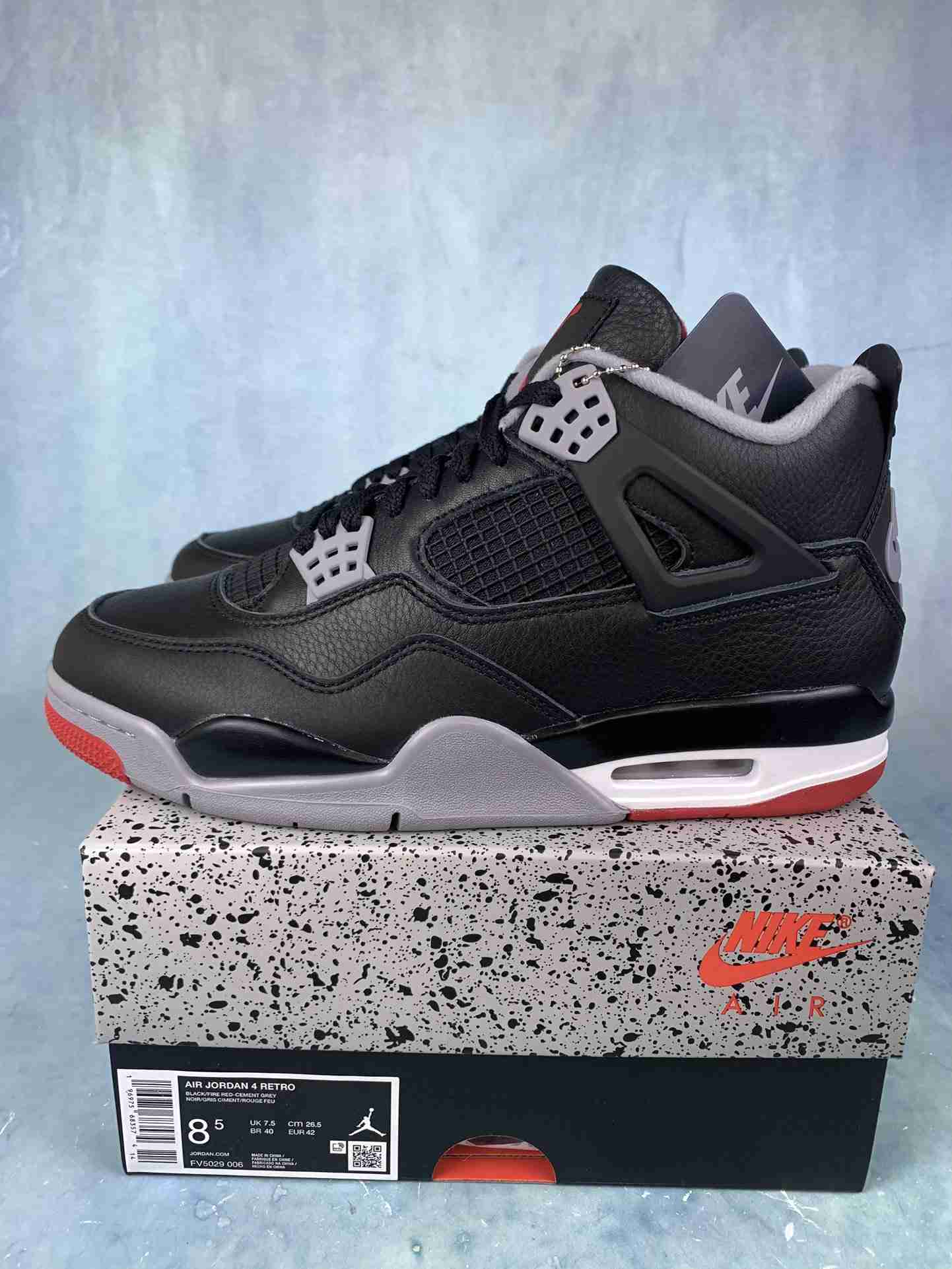 Air Jordan 4 Retro 