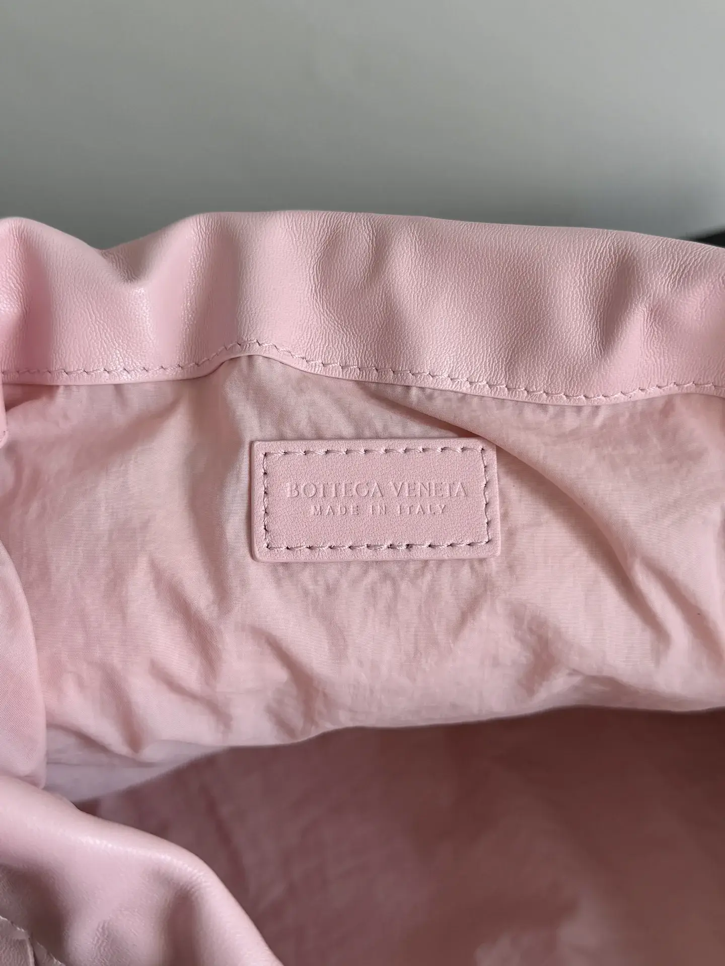 Bottega Veneta Pink Dustbag Intrecciato Woven Leather Bucket Bag product photo from LabelPicks