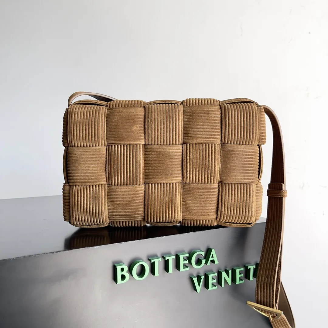 Bottega Veneta Cassette Green Intrecciato Woven Leather Shoulder Bag product photo from LabelPicks