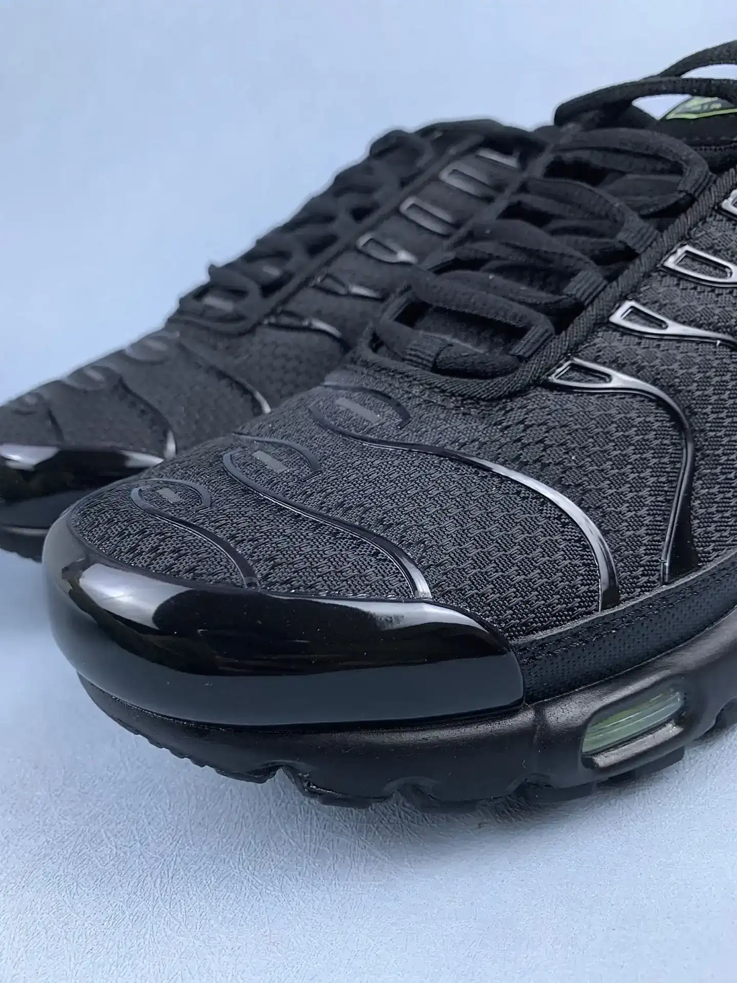 Nike Air Max Plus SE Shoes product photo from LabelPicks
