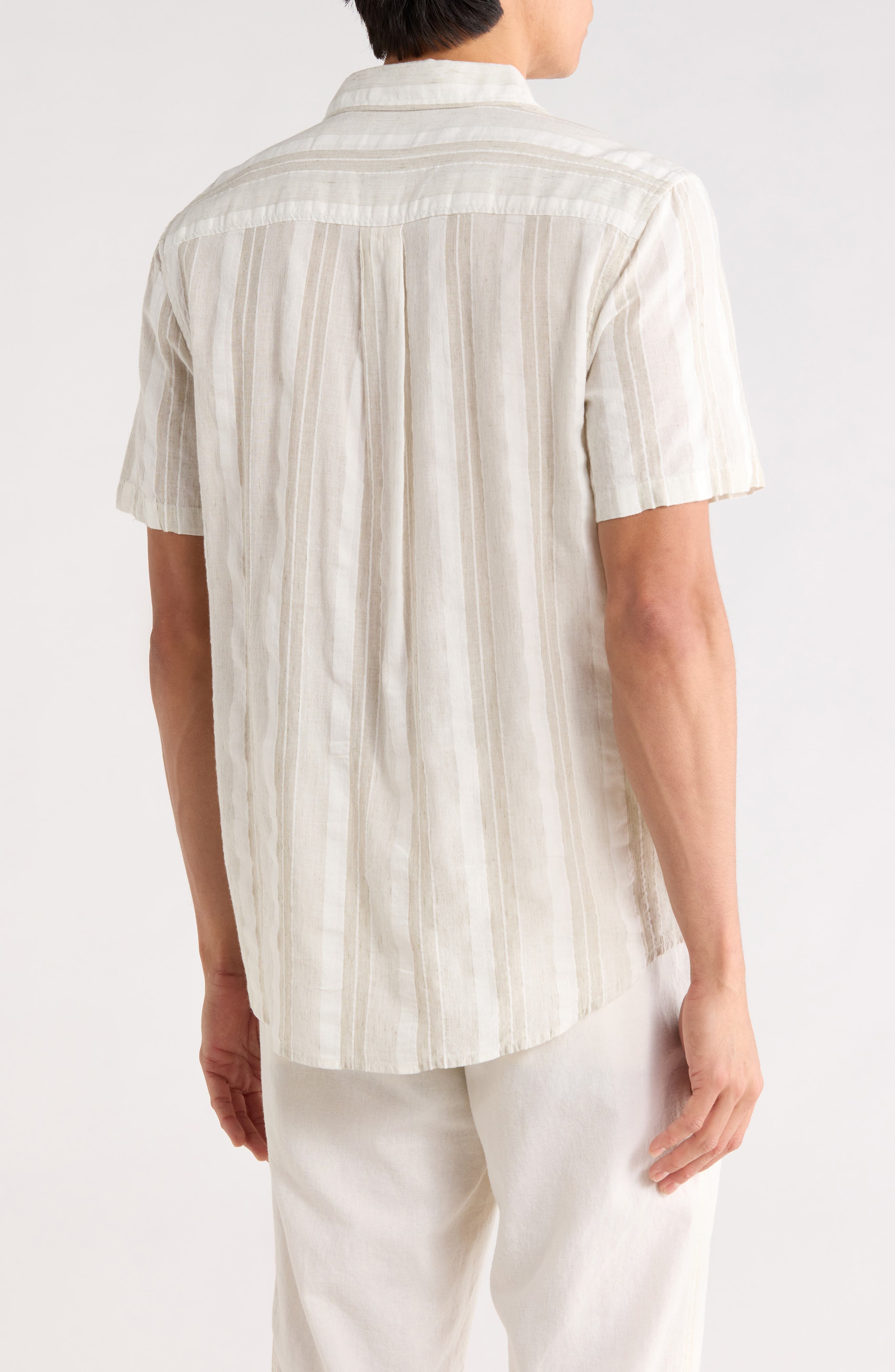 14th & Union Short Sleeve Woven Slub Shirt