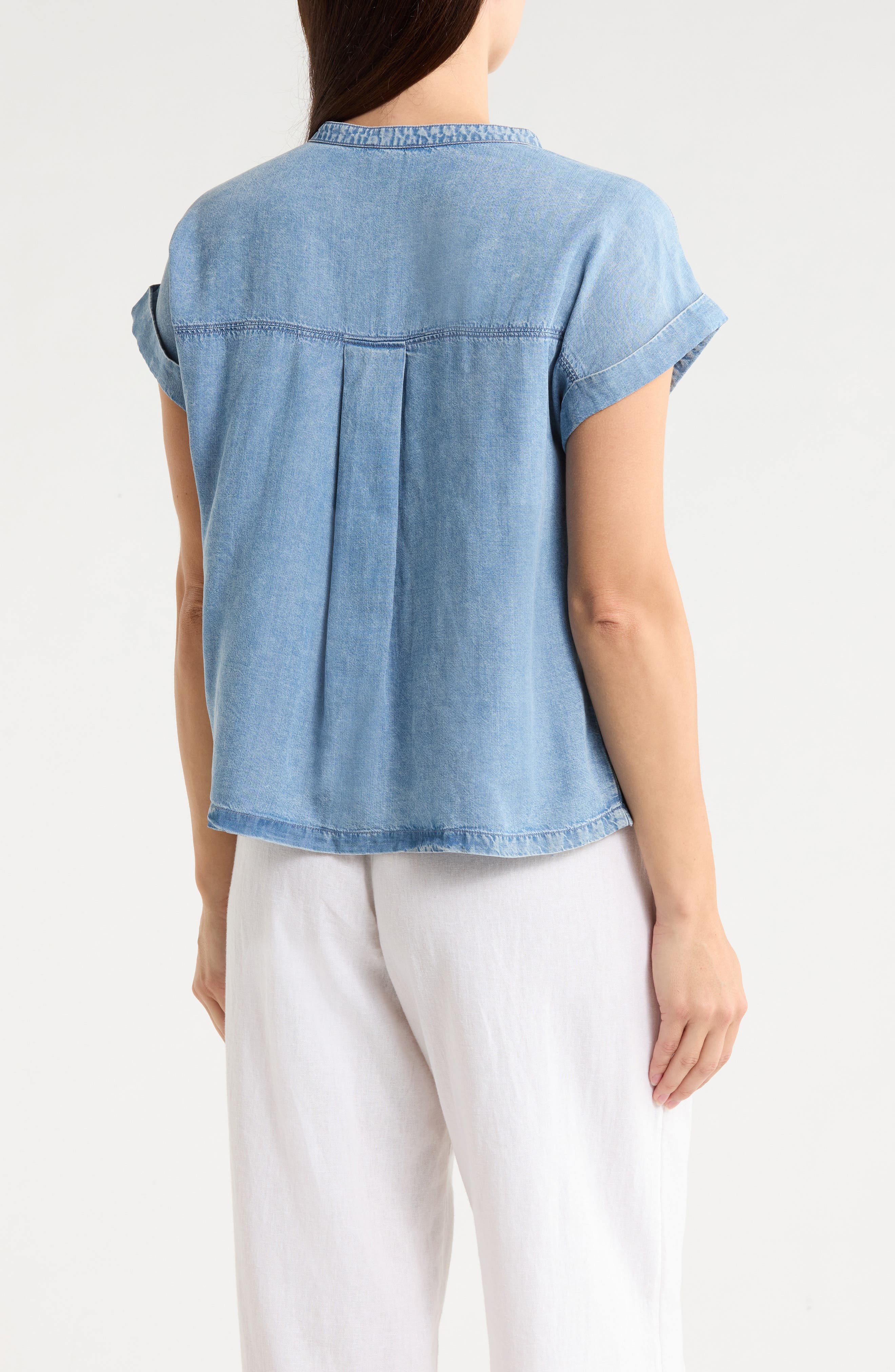 Splendid Short Sleeve Chambray Button-Up Shirt