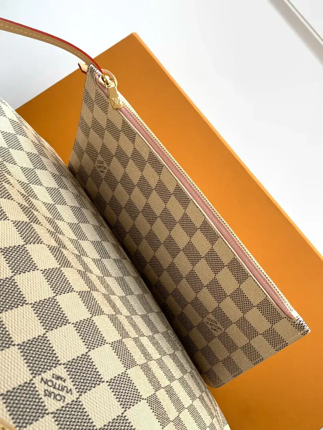 Louis Vuitton Pink Neverfull Monogram Canvas Tote Bag product photo from LabelPicks