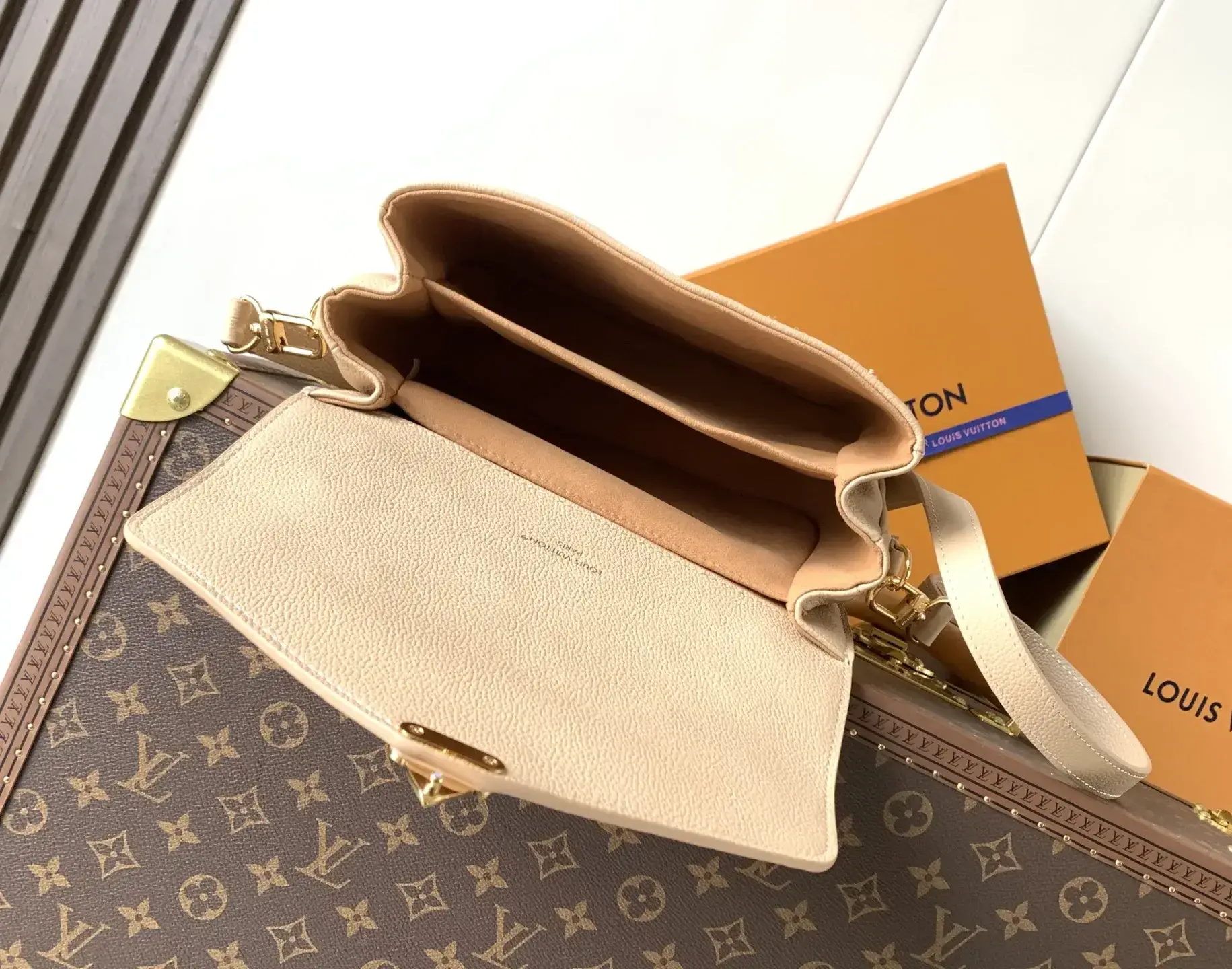 Louis Vuitton Black Pochette Calfskin Crossbody Bag product photo from LabelPicks