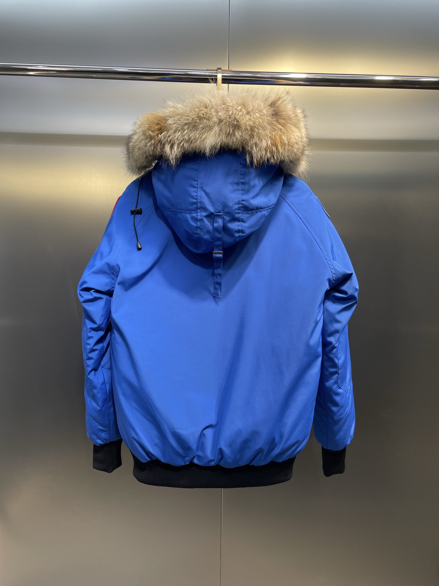 2025 latest trend warm comfortable mountaineering skiing windproof down jacket 0904