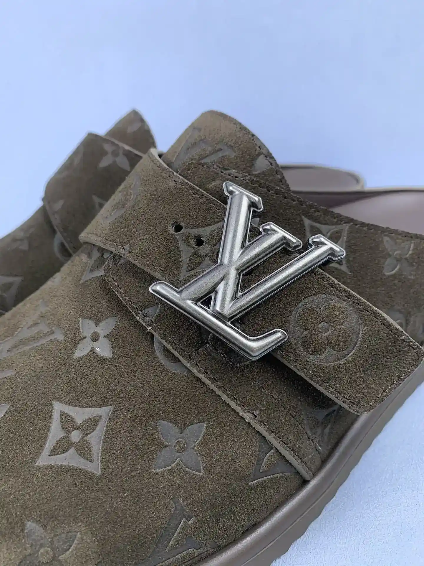 LV Easy Mule product photo from LabelPicks