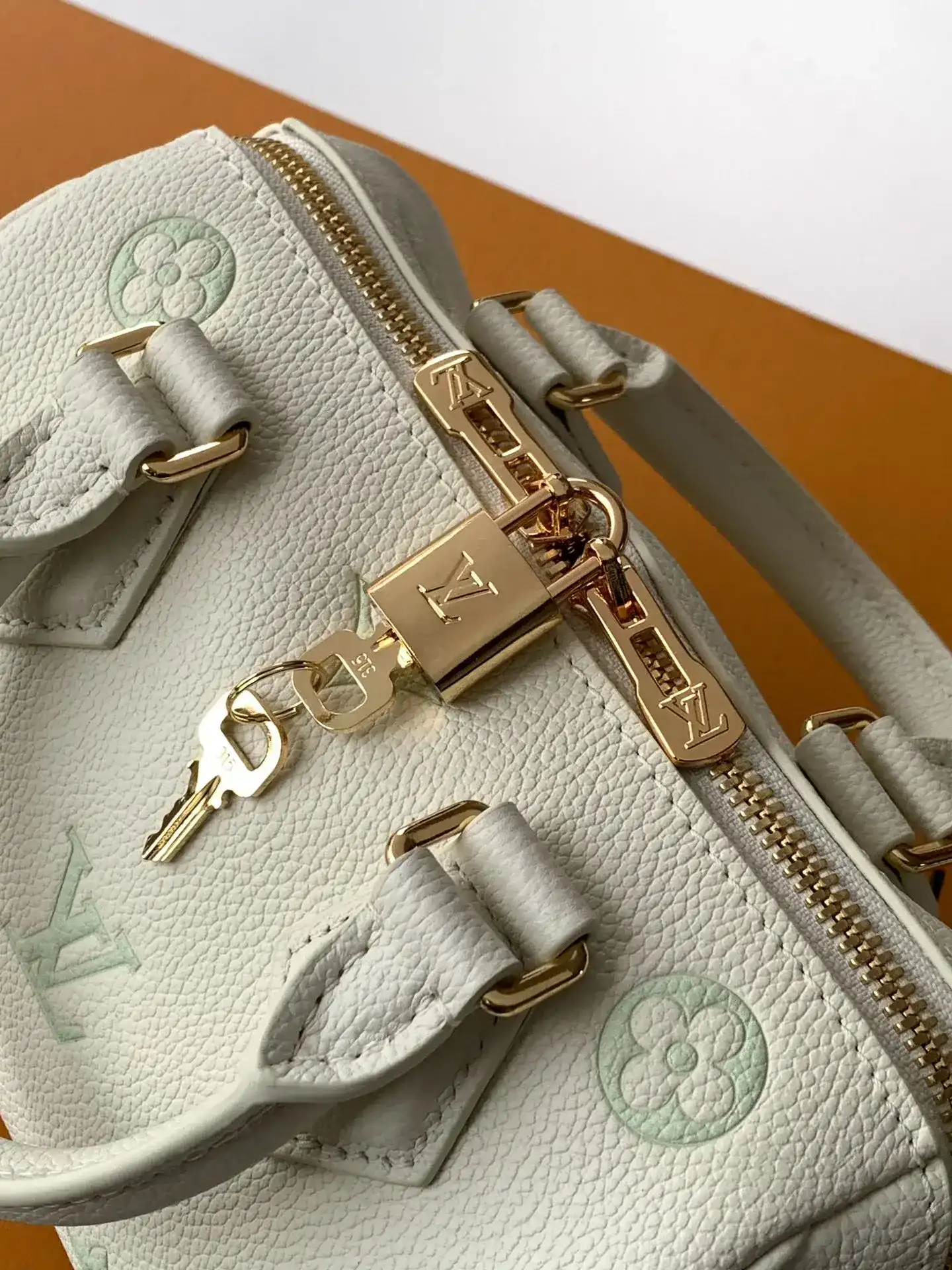 Louis Vuitton Speedy White Calfskin Top Handle Bag product photo from LabelPicks