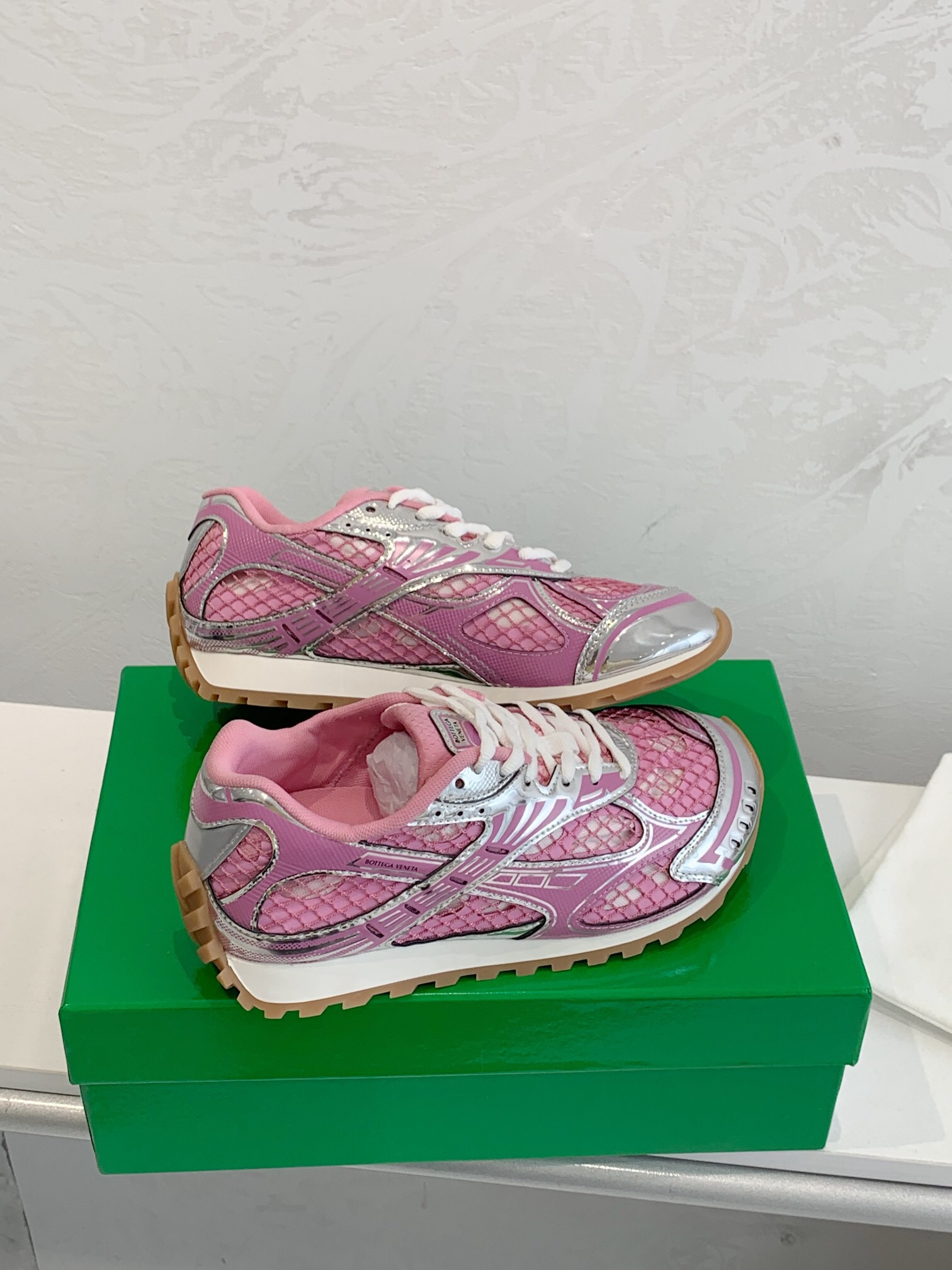 Bottega Veneta Orbit Gloss Silver
