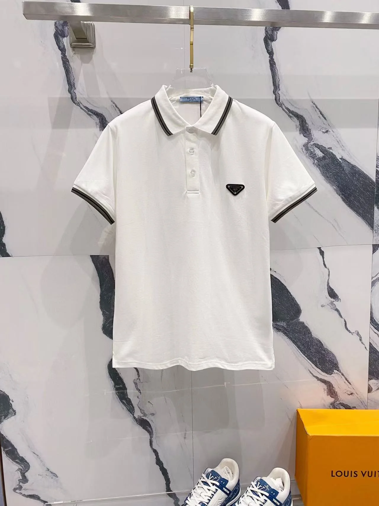 0421 Classic metal logo polo shirt