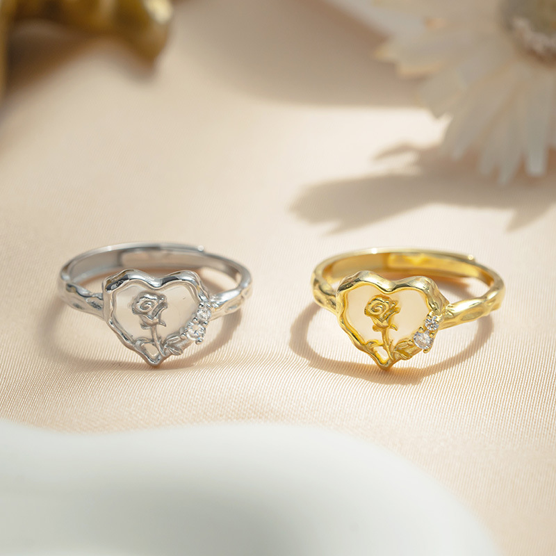 Original design, heart-shaped rose ring, forest-themed, popular on social media, same style as seen on Instagram, adjustable ring with a heart-shaped mother-of-pearl accent