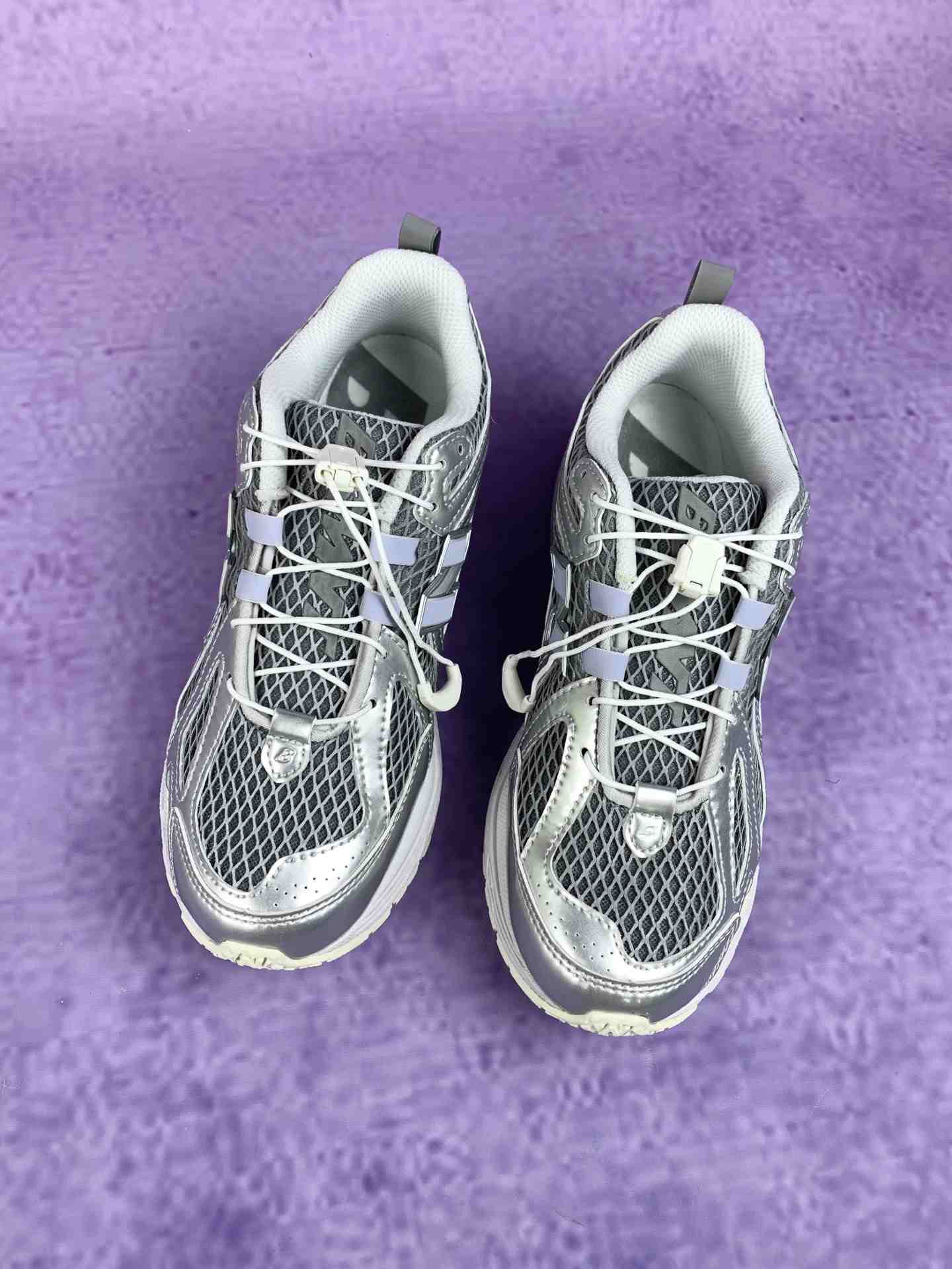 New Balance 1906R Shoes