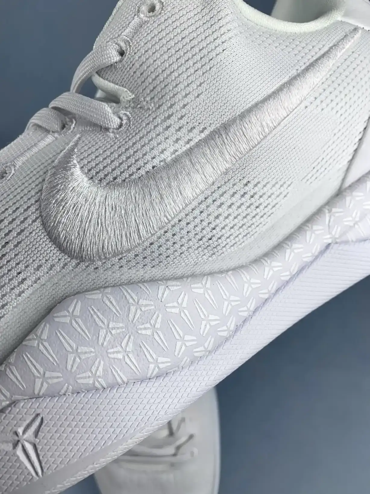 Kobe 8 Protro “Halo” Basketball Shoes product photo from LabelPicks