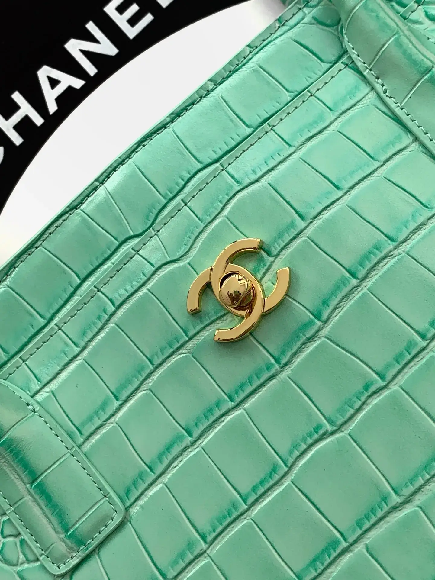 Chanel Green Calfskin Tote Bag product photo from LabelPicks