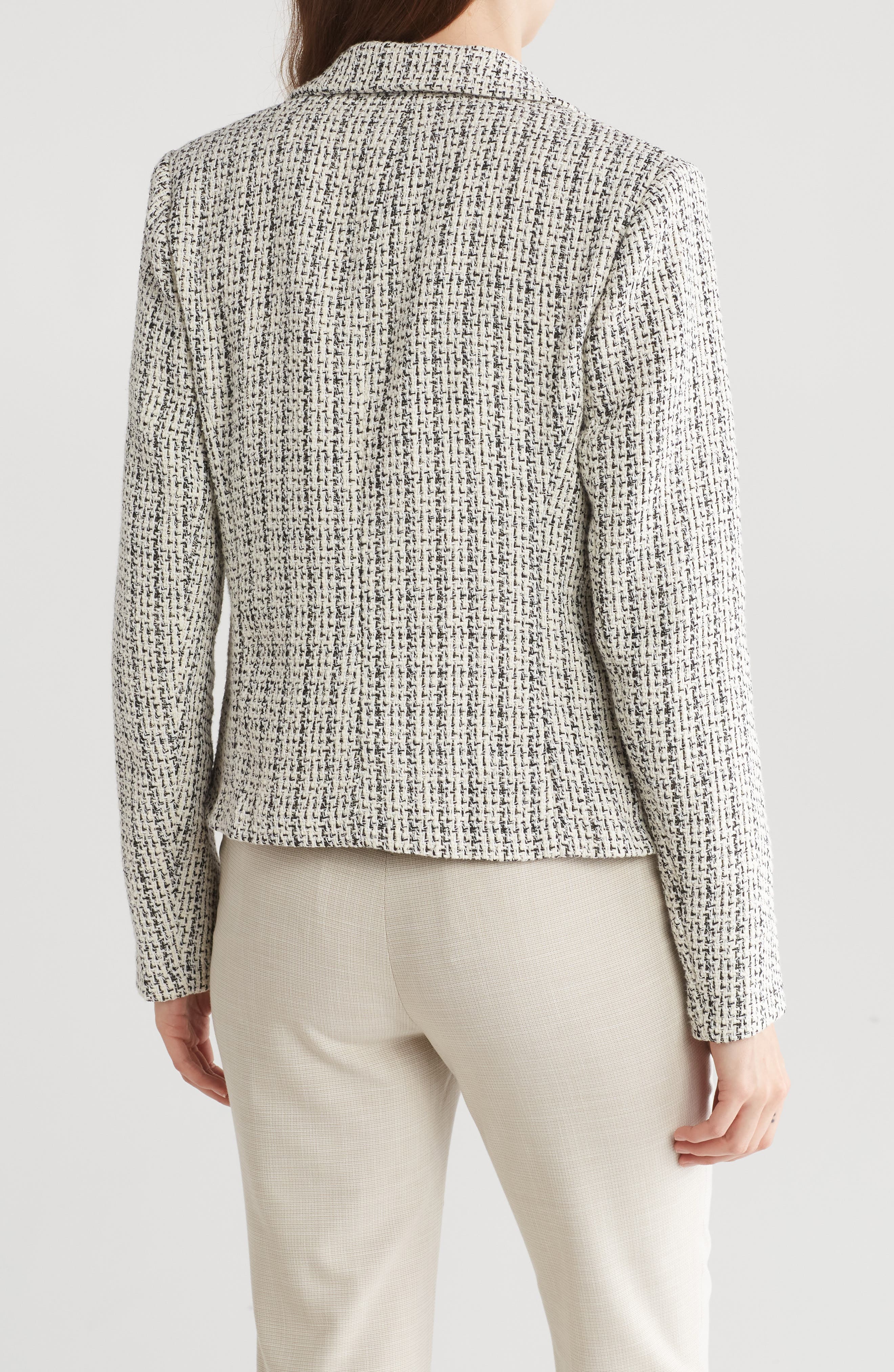 Amanda & Chelsea Bouclé Blazer