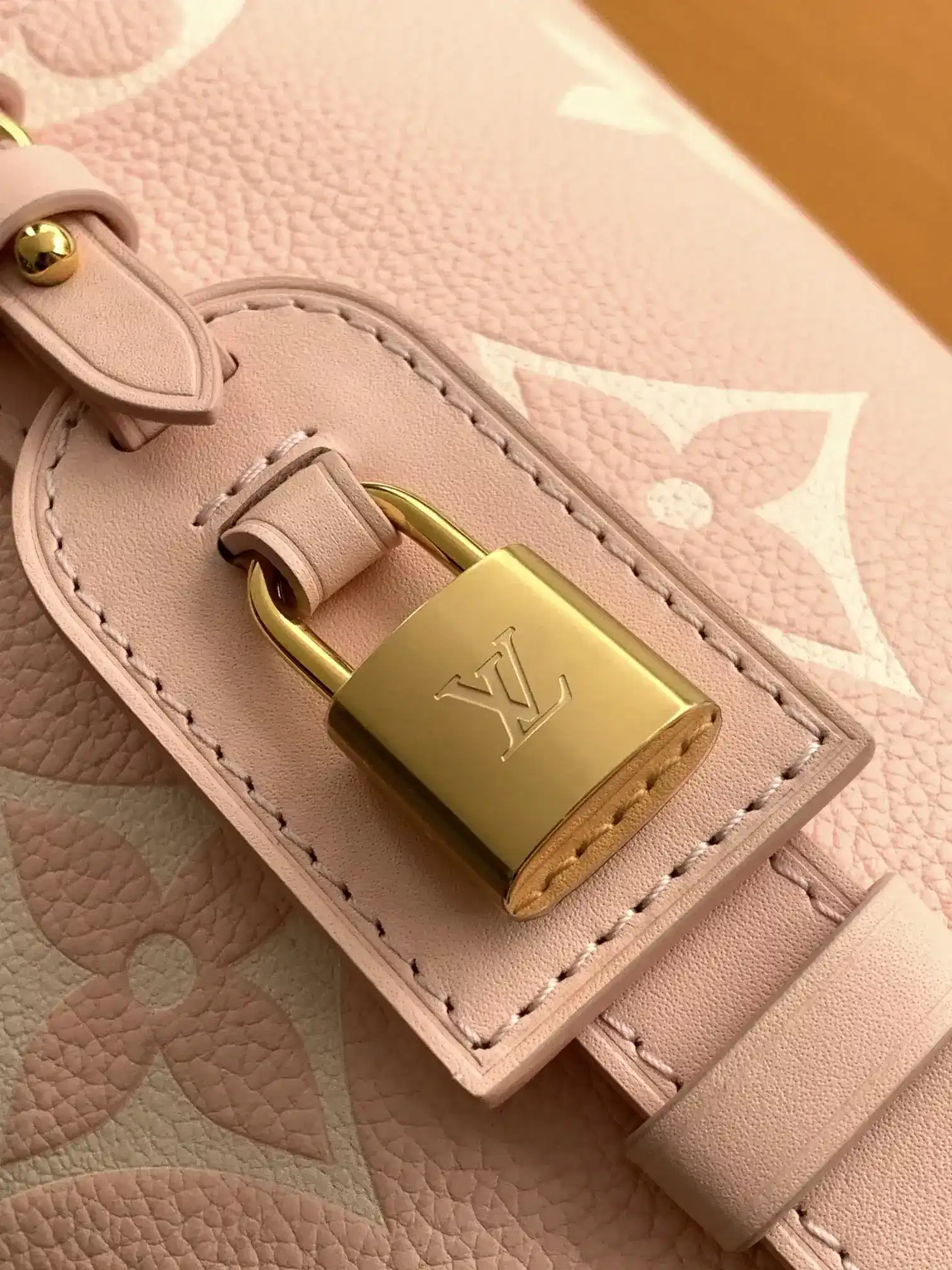 Louis Vuitton Pink Shoulder Bag product photo from LabelPicks