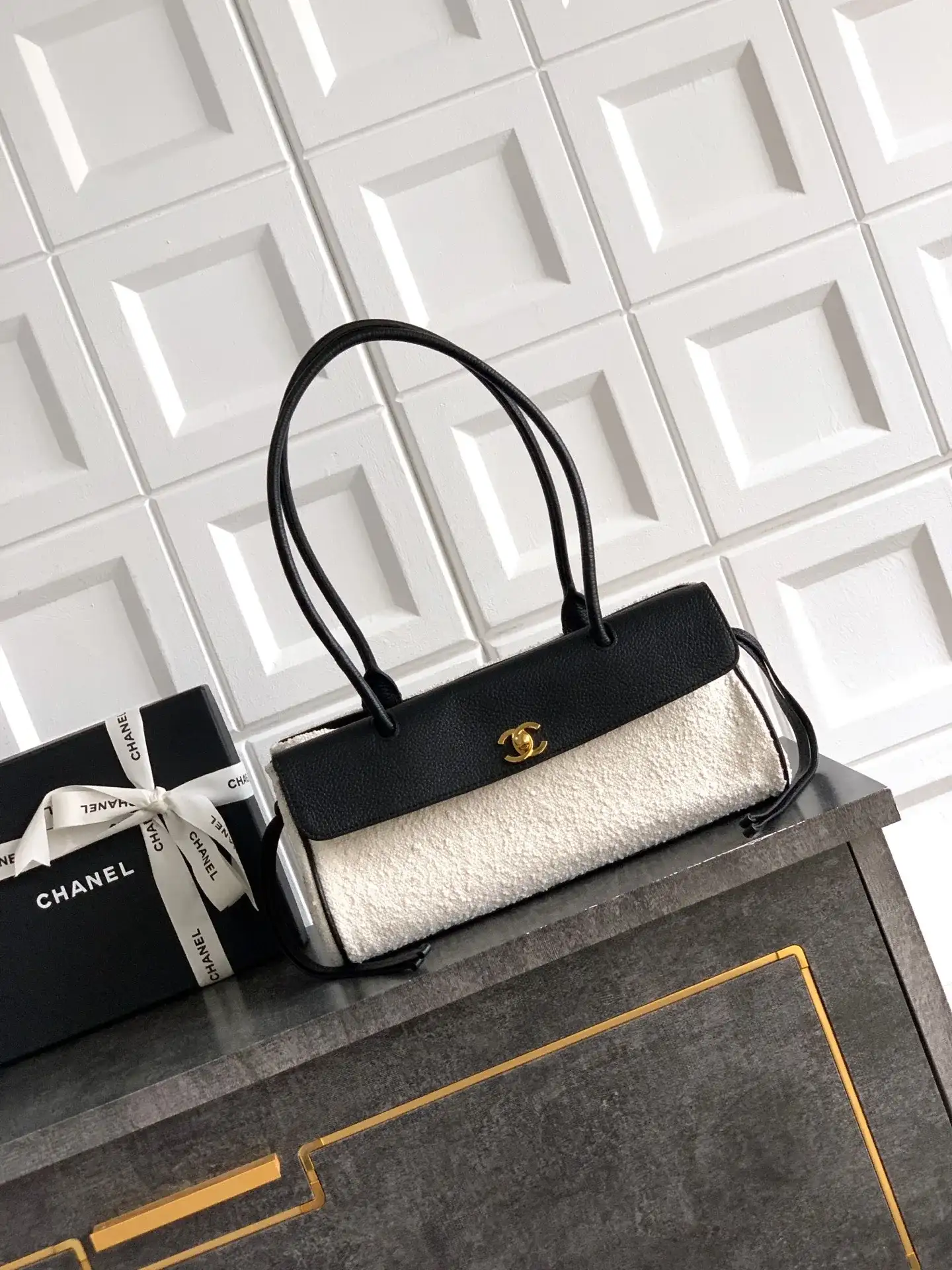 Chanel Black Grained Leather Tote Bag product photo from LabelPicks
