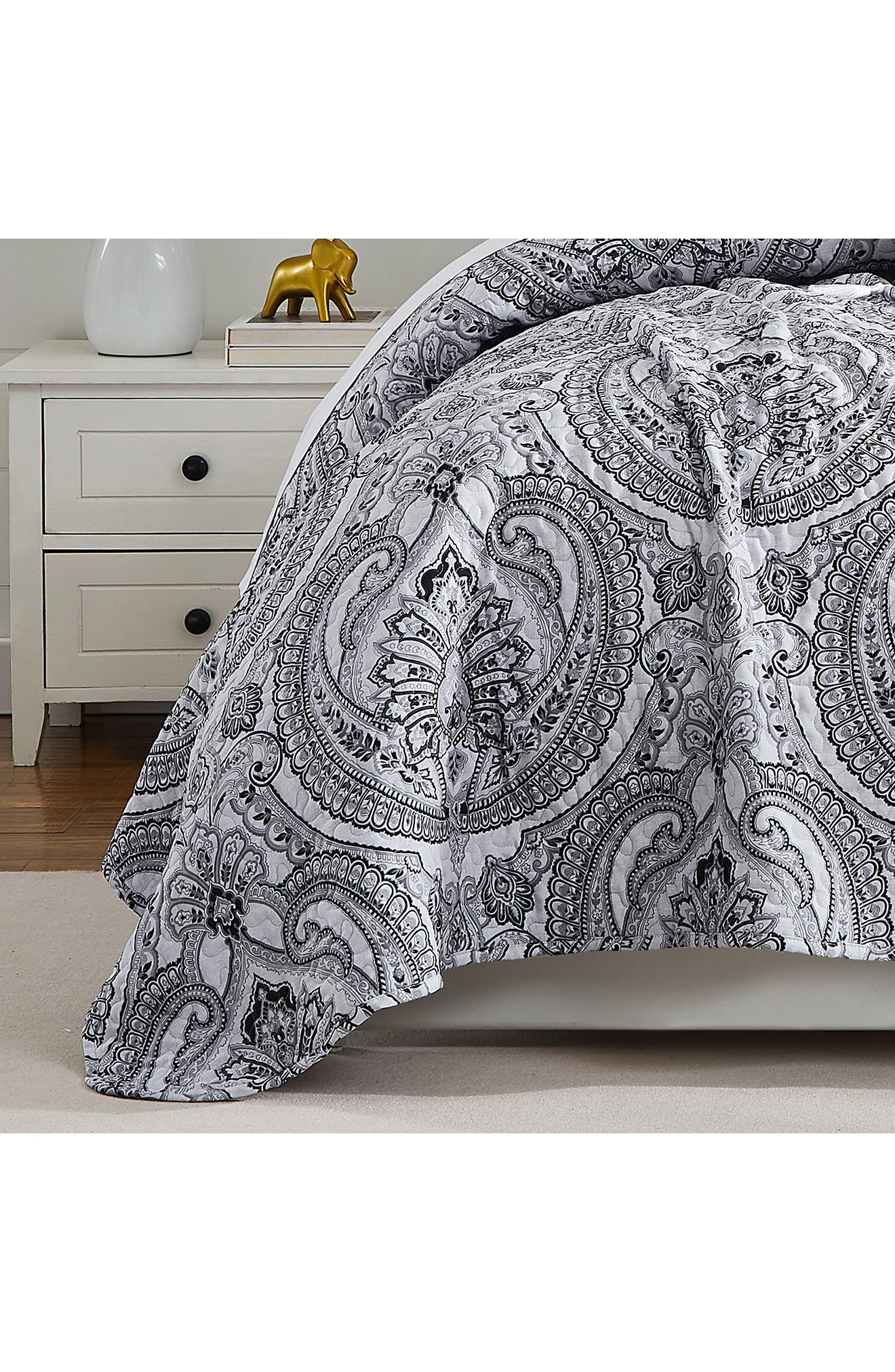 SOUTHSHORE FINE LINENS Pure Melody Quilt Bedding Set