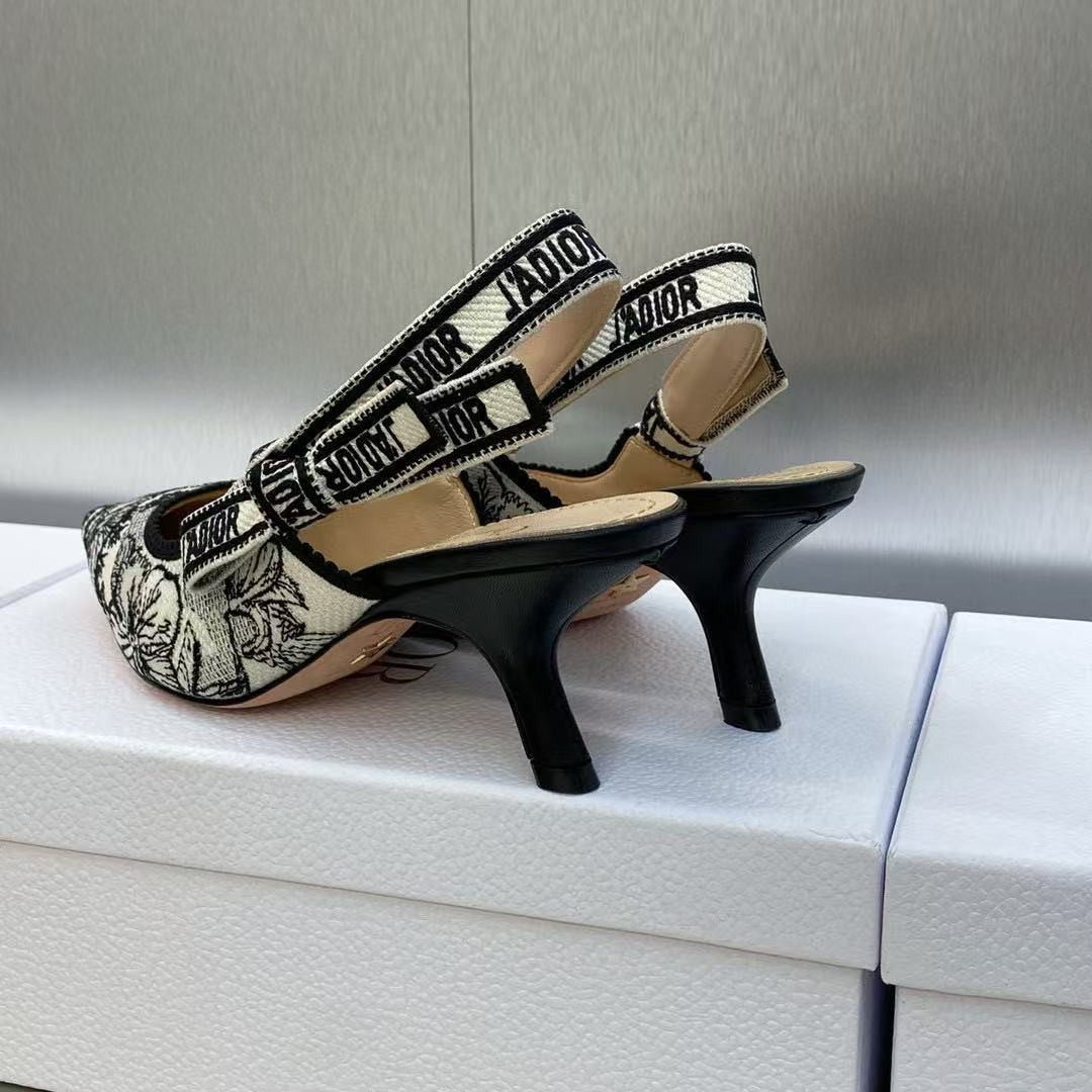 ua D*or j’aD*or slingback pump