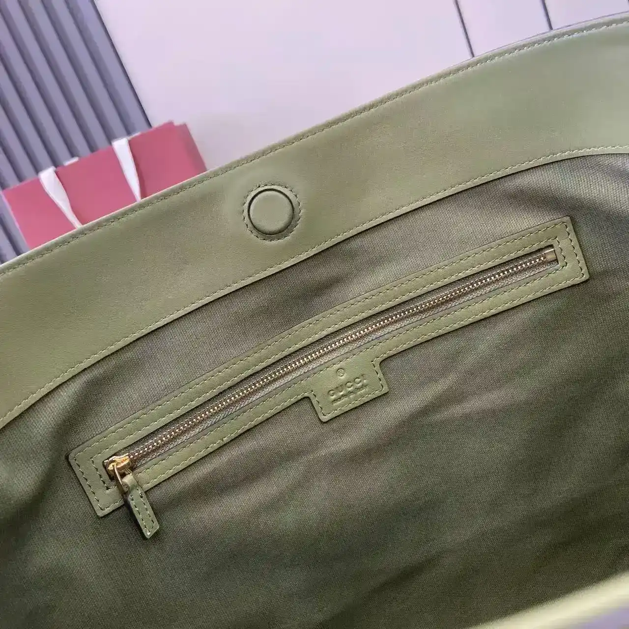 Gucci Green Smooth Leather Tote Bag product photo from LabelPicks