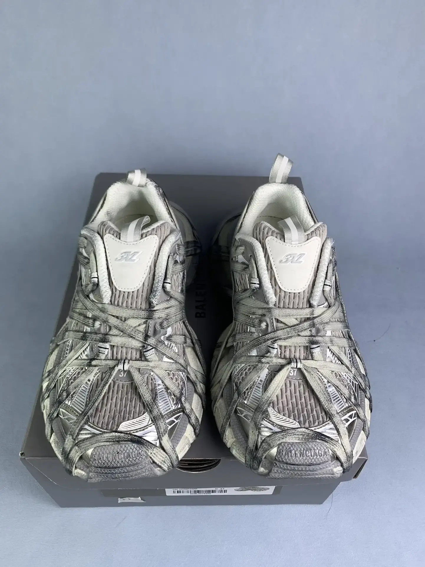 3XL Sneakers in White product photo from LabelPicks